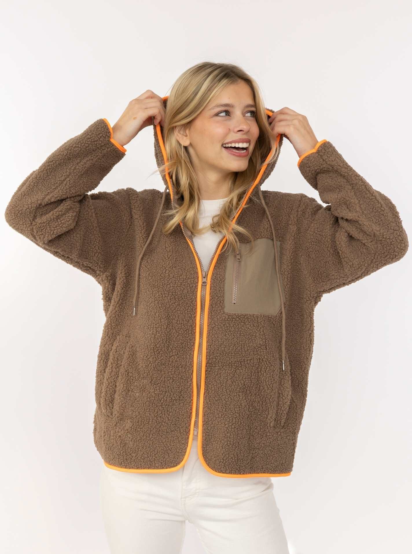 Zwillingsherz Kapuzensweatjacke "Classic" kuschelig weich, mit Taschen, Kapuze, Kontrastdetails