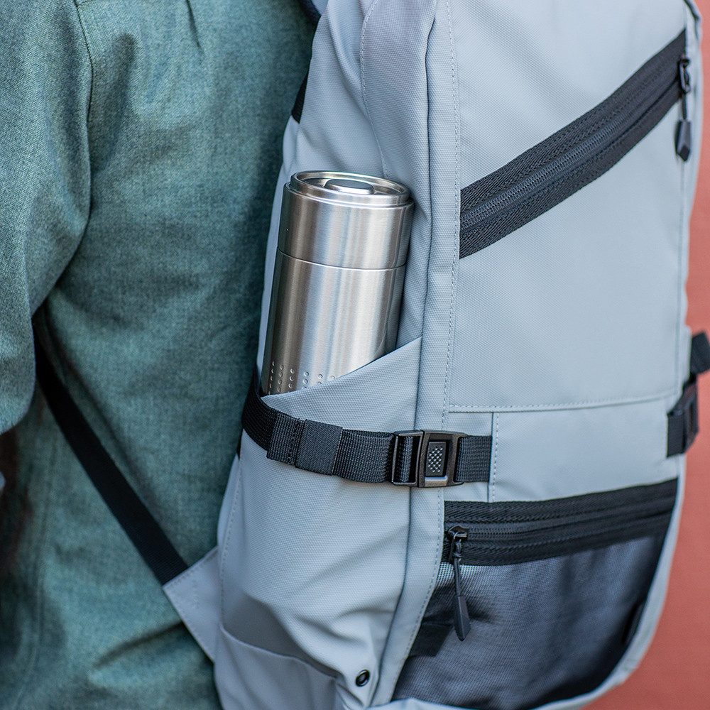 CABBEL Rucksack Rucksack 18L Laptop 17 Zoll wasserdicht rPET Trolley nachhaltig robust (Rucksack, 1-tlg., Einzelartikel), Grau, recyceltes Polyester, gepolstert, ergonomisch, Schulterriemen