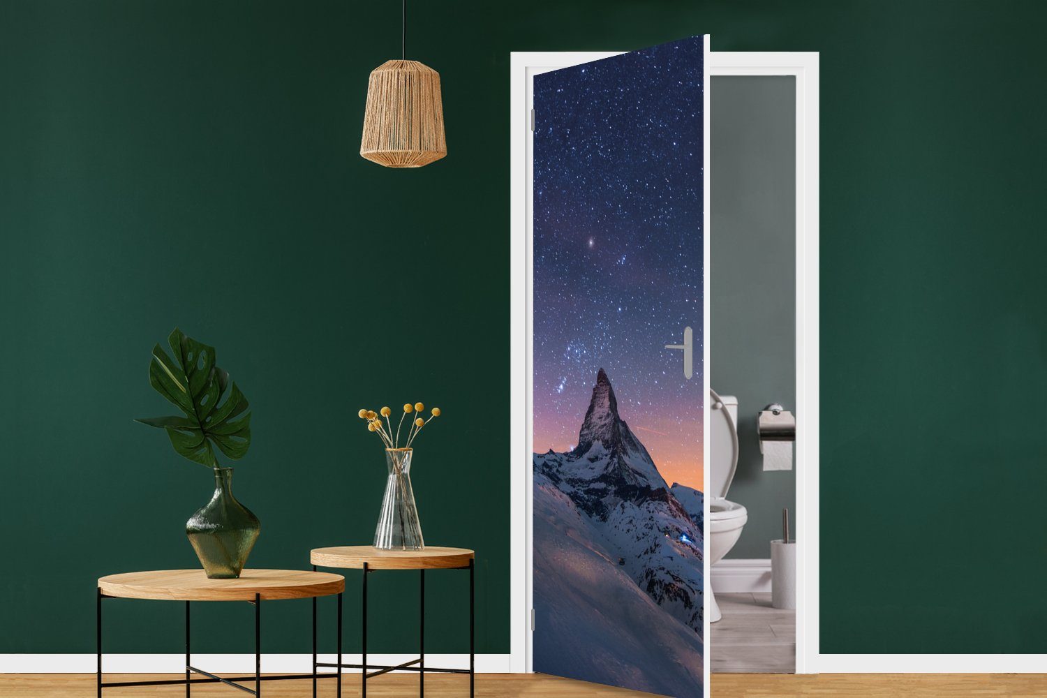Tür, Türtapete MuchoWow im bedruckt, cm des 75x205 Landschaft Matt, über St), Winter für Nacht Schweizer (1 Fototapete Türaufkleber, Matterhorns, der