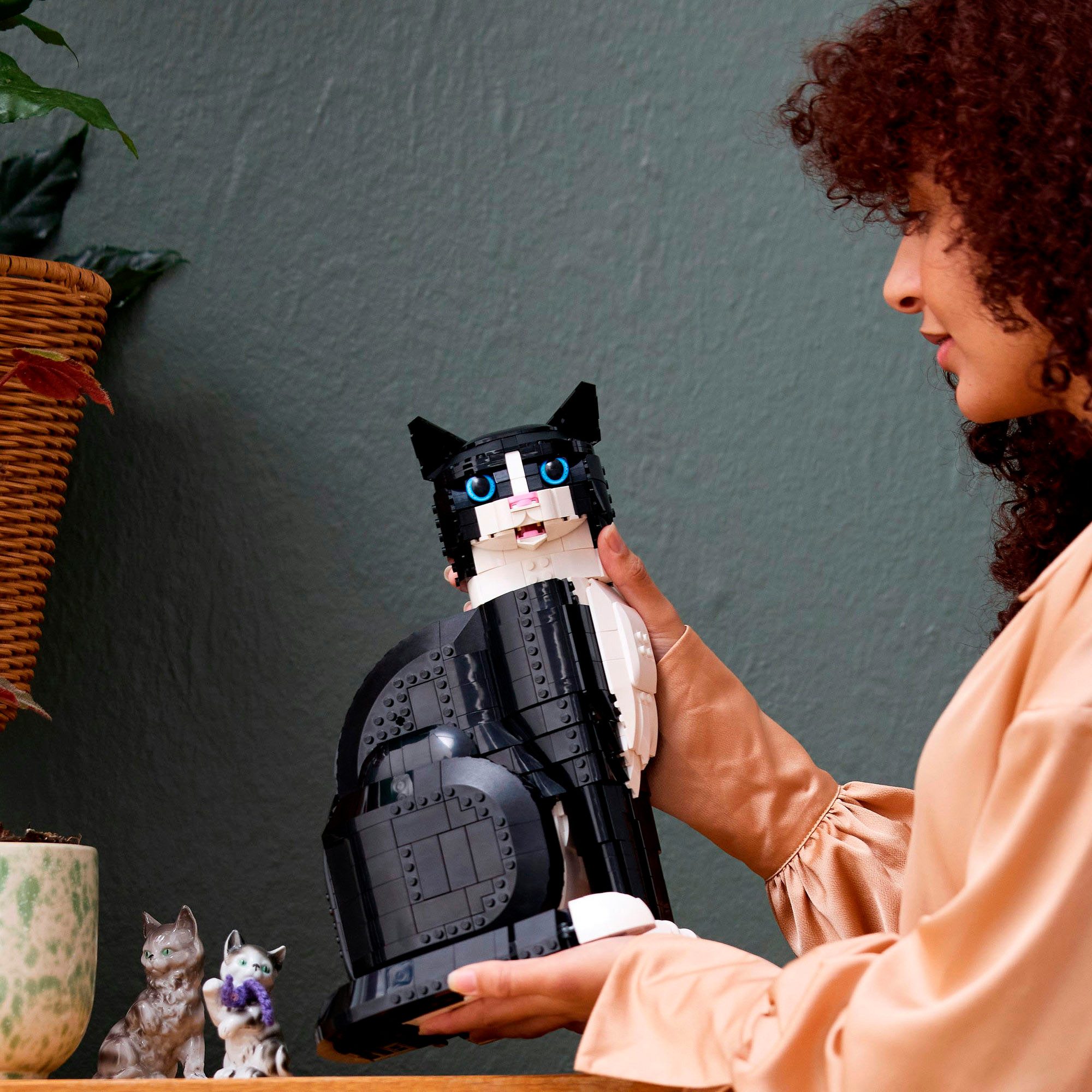 LEGO® Schwarz-weiße Katze (21349), LEGO Ideas günstig online kaufen