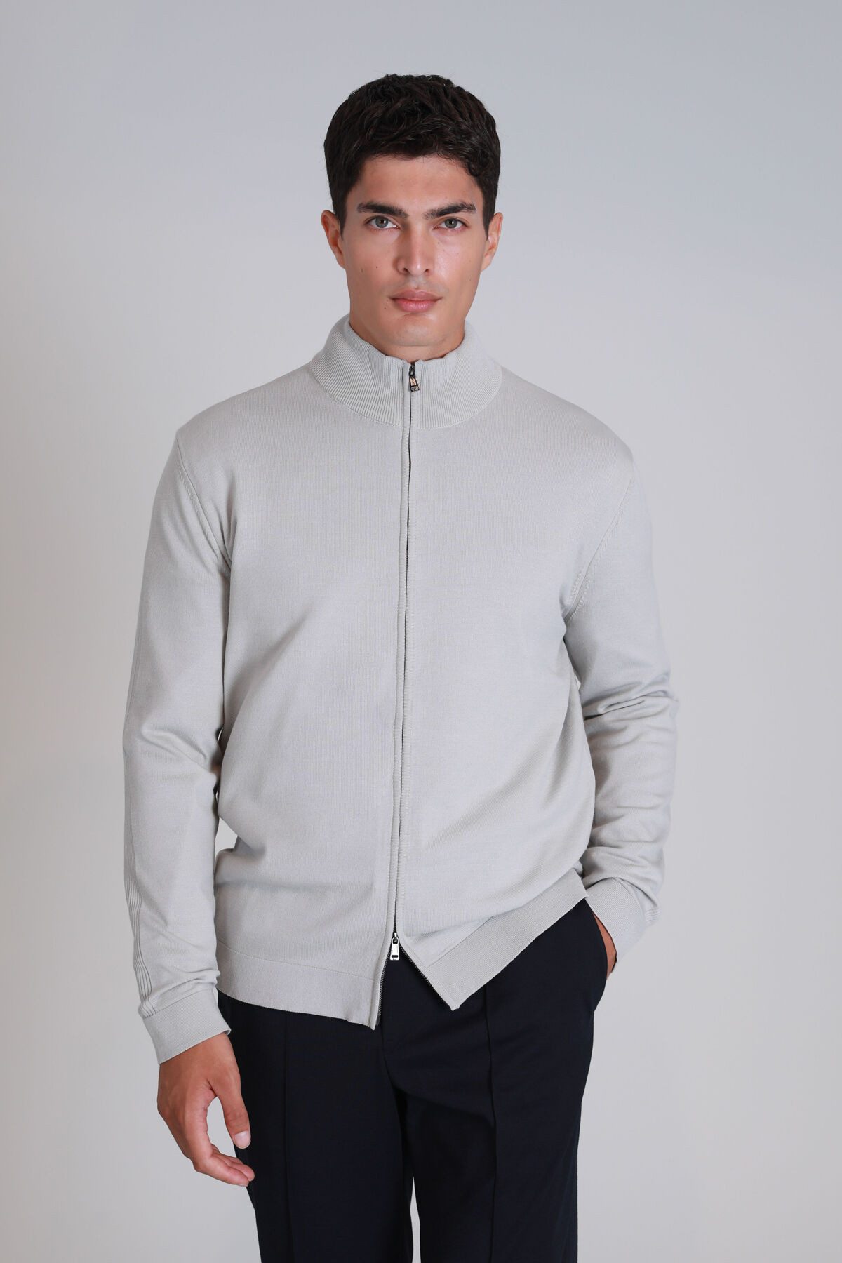 Lufian Strickjacke Force im unifarbenen Design