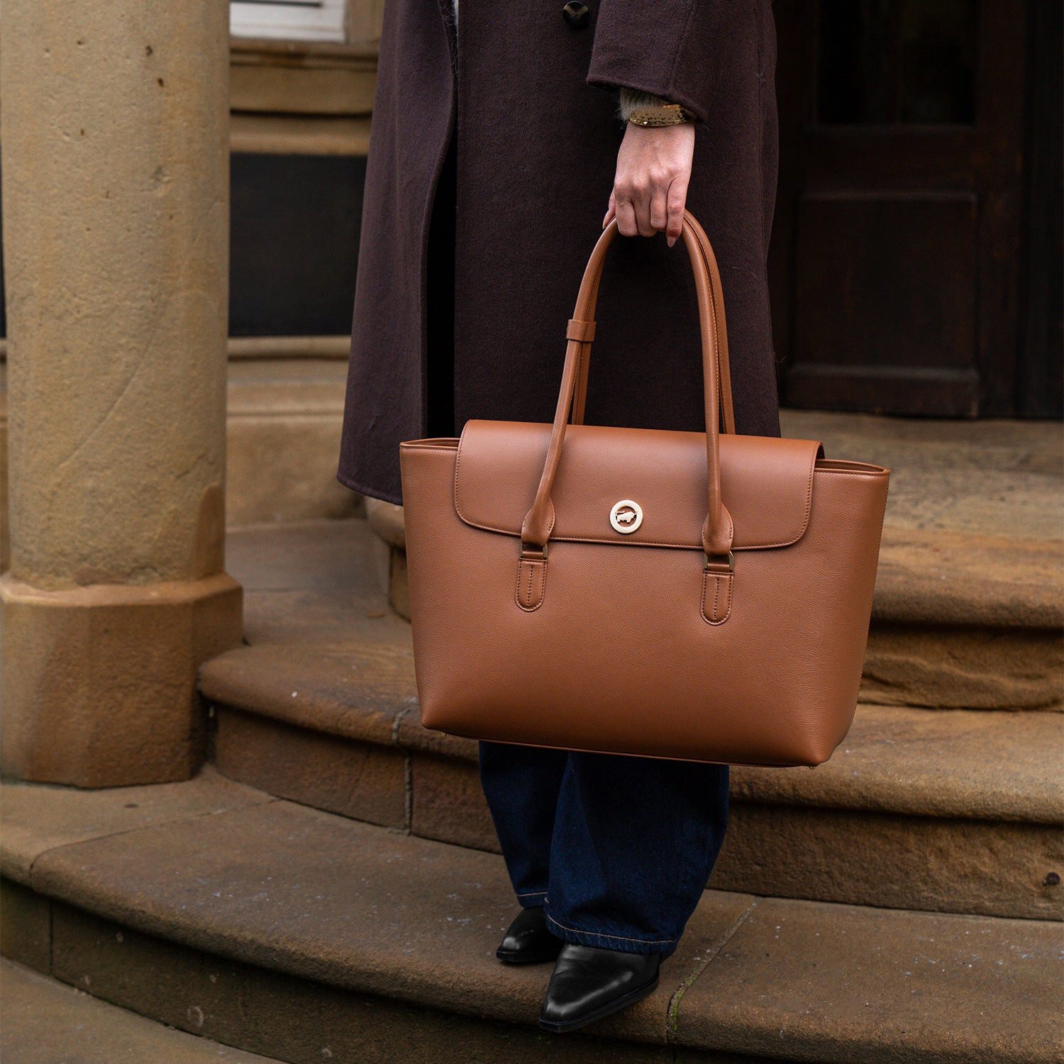 Braun Büffel Handtasche KAROLINE ICONIC Tote Large braun
