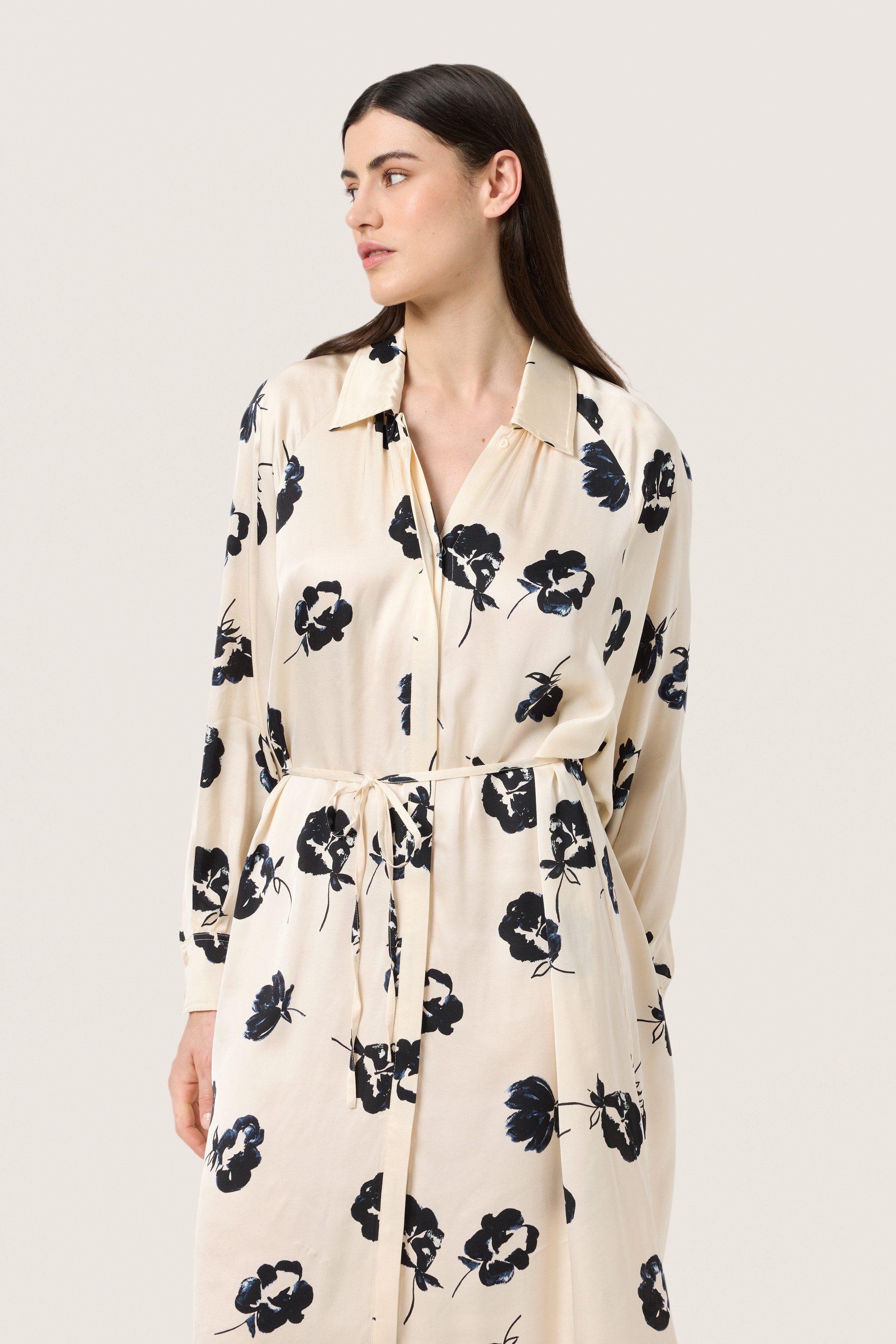 SOAKED IN LUXURY Blusenkleid Kleid SLErwina