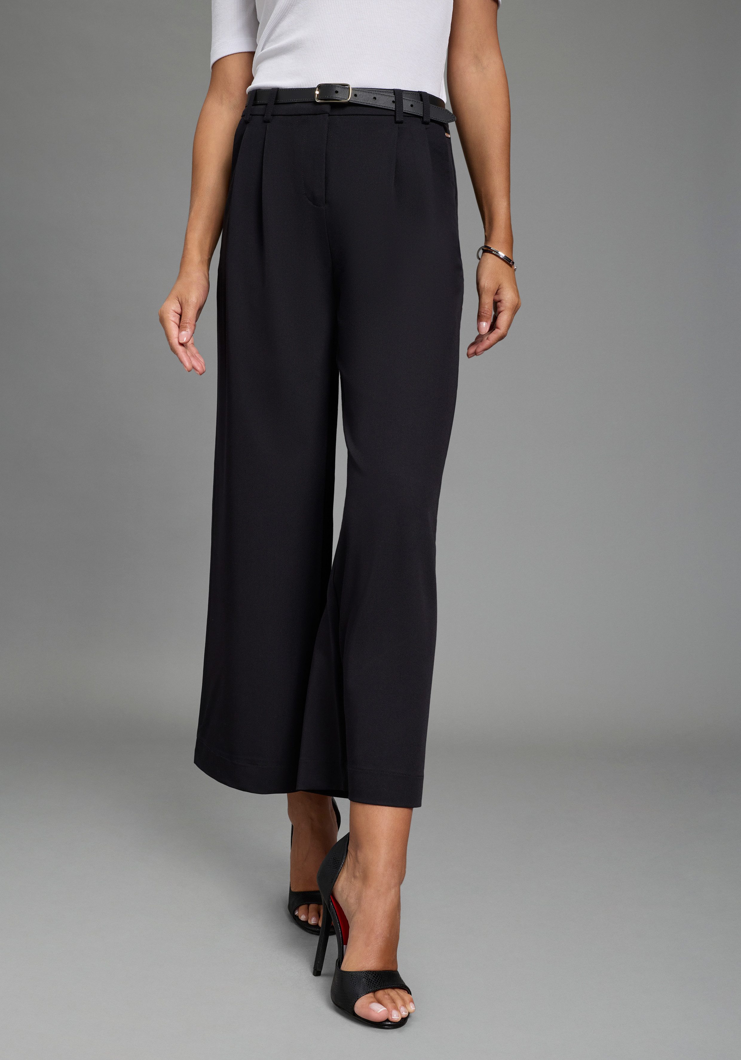Laura Scott Bundfaltenhose mit weitem Bein. € 59,99, (€ 59,99 pro 1 Stk).