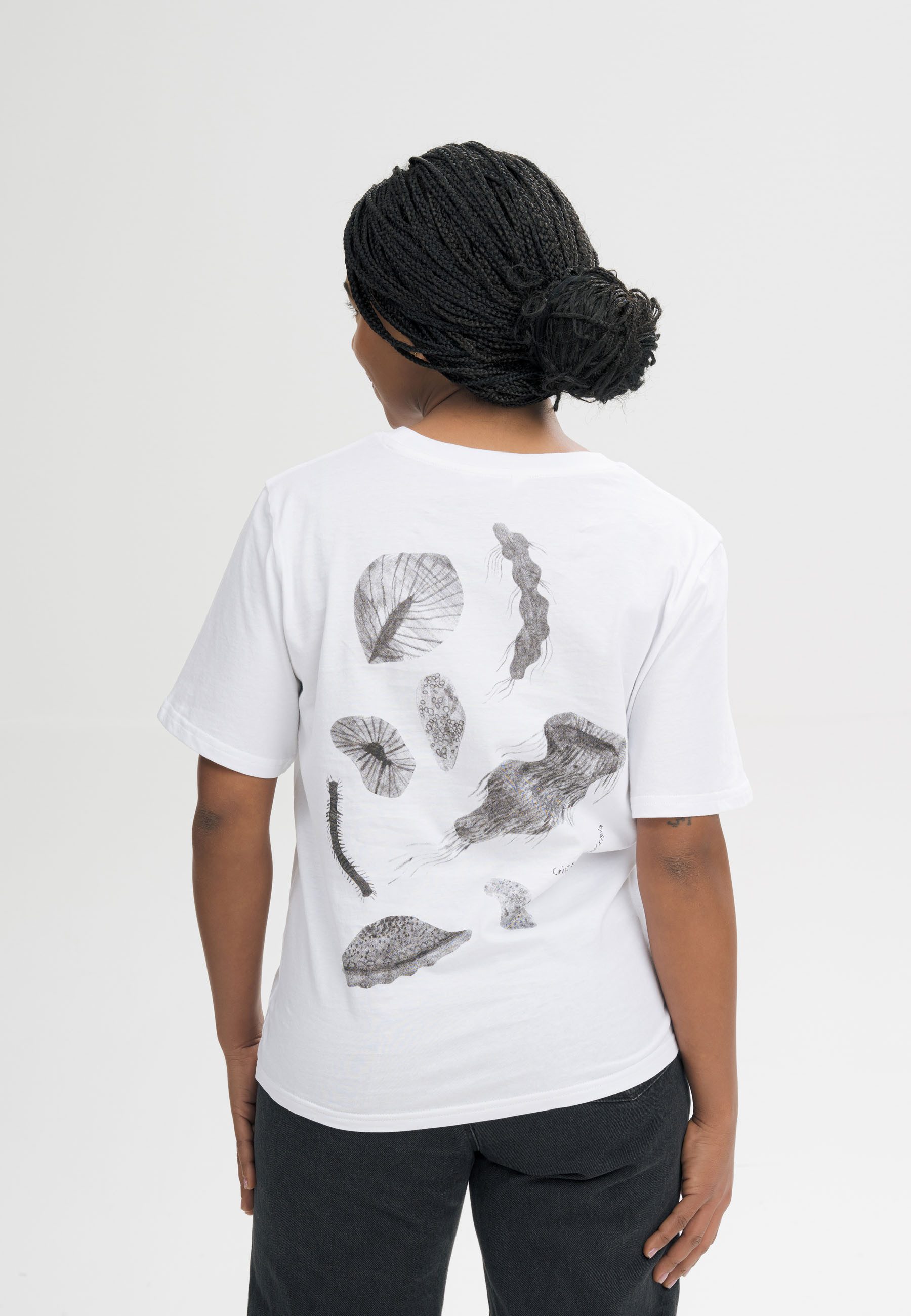 MELA Kurzarmshirt T-Shirt Style Artist Edition Cristóbal Fein gerippter Kragen