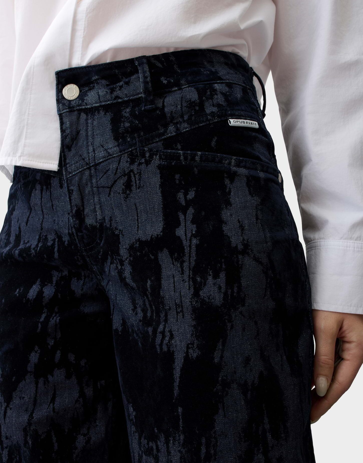 OPUS PANTS Relax-fit-Jeans mit Ausbrenner Effekt Mid Rise Ovale Beinform mit samtigem Griff und schrägen Eingrifftaschen – Bild 4 von 5