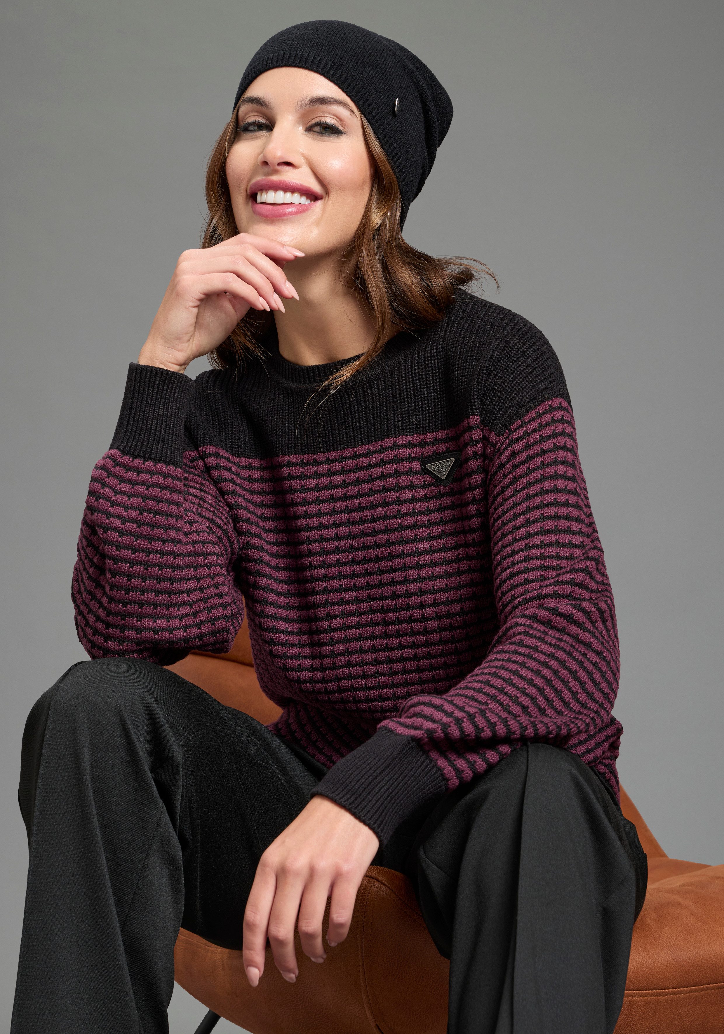 Bruno Banani Strickpullover lässig geschnittene Passform, hüftlange Form, mit Langarm und Bündchen
