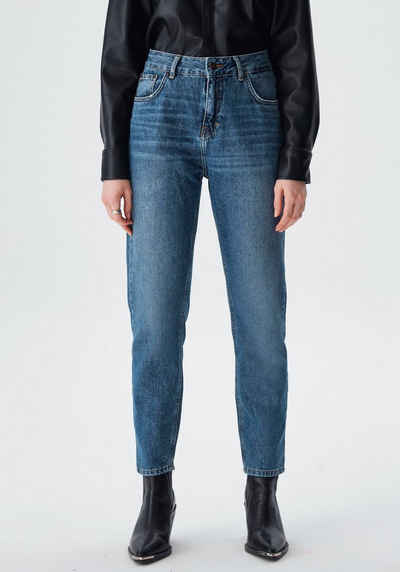 LTB Mom-Jeans »LAVINA« aus 100% Baumwolle mit schmal zulaufendem Beinverlauf und High-Waist Bundhöhe