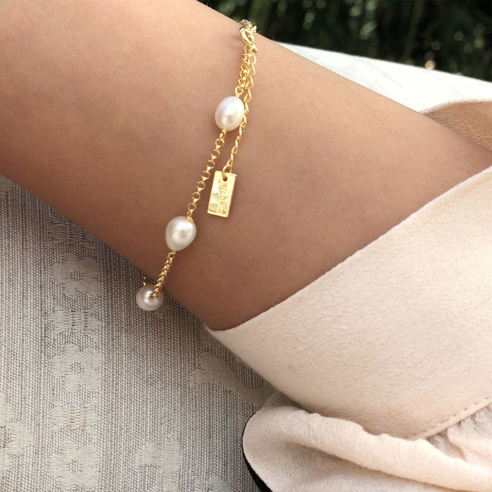 AILORIA Armband SHIZUKA Armband gold/weiße Perle, Armband gold/weiße Perle günstig online kaufen