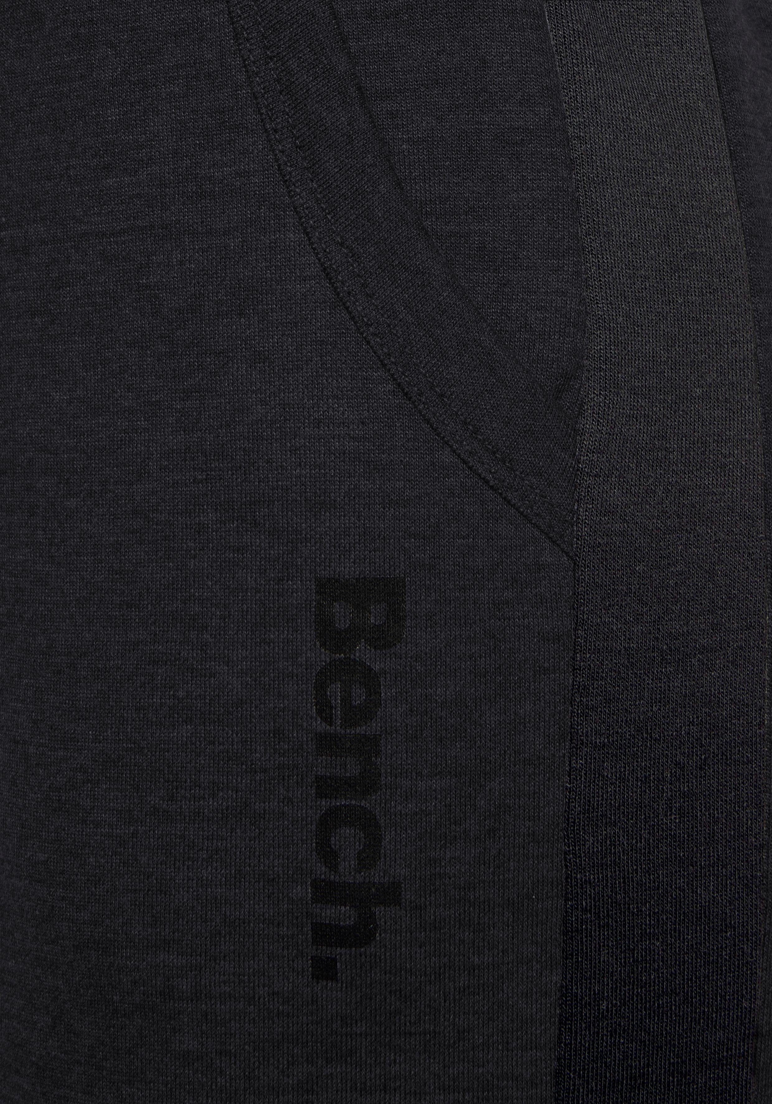 Bench. Loungewear Sweathose mit Seitenstreifen und Eingrifftaschen, Home- und Loungewear Serie