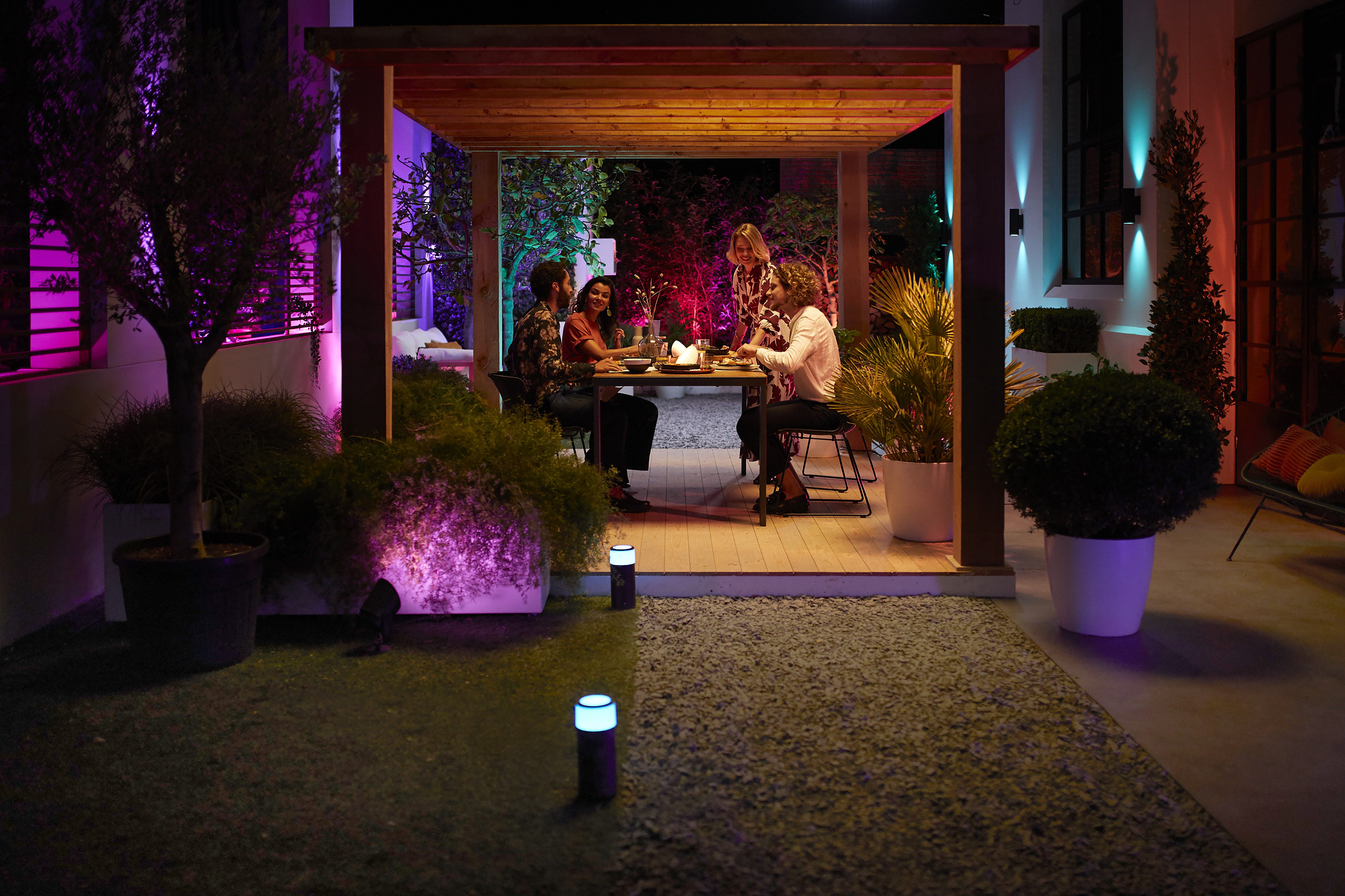 Philips Hue Philips Hue Outdoor 2,5m Verlängerungskabel Verlängerungskabel, Typ F (Schuko), (250 cm), Passend für Hue Outdoor Niedervolt System, Erweiterung