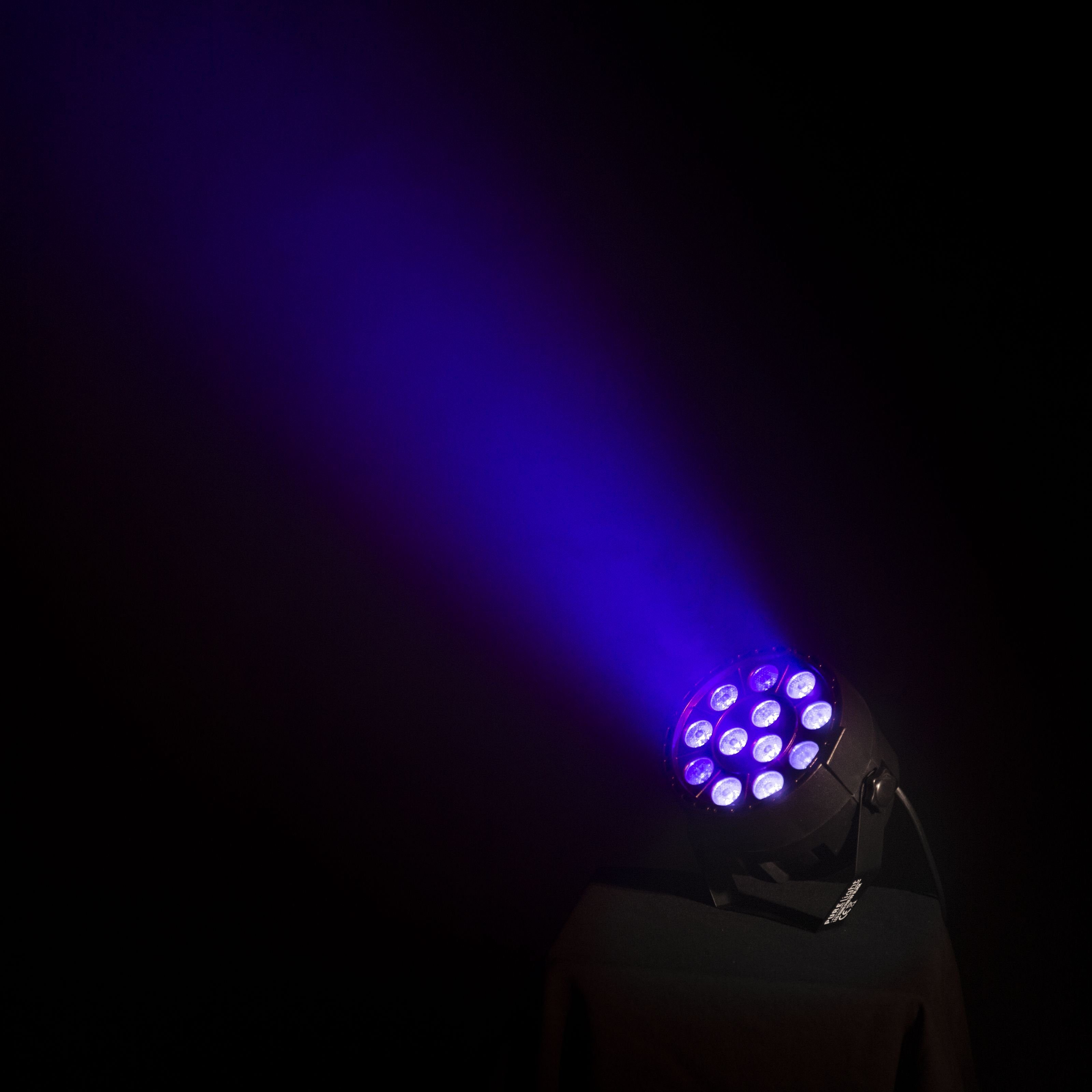 LED PURElight black PAR 12×1W Discolicht, Scheinwerfer LED PAR - UV NANO UV LED LED