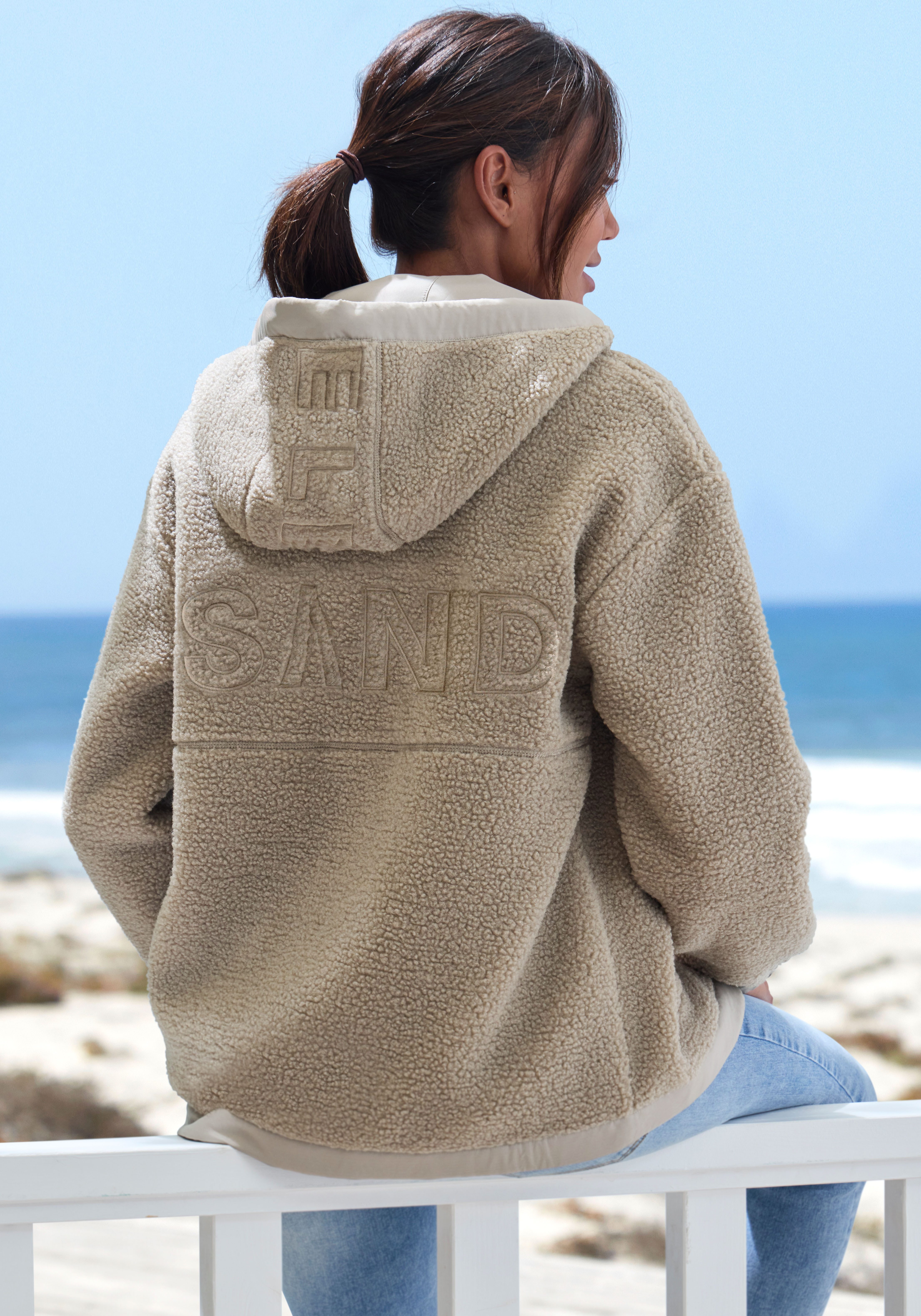 Elbsand Fleecejacke Übergangsjacke aus Teddy-Fleece mit verstellbarer Kapuze