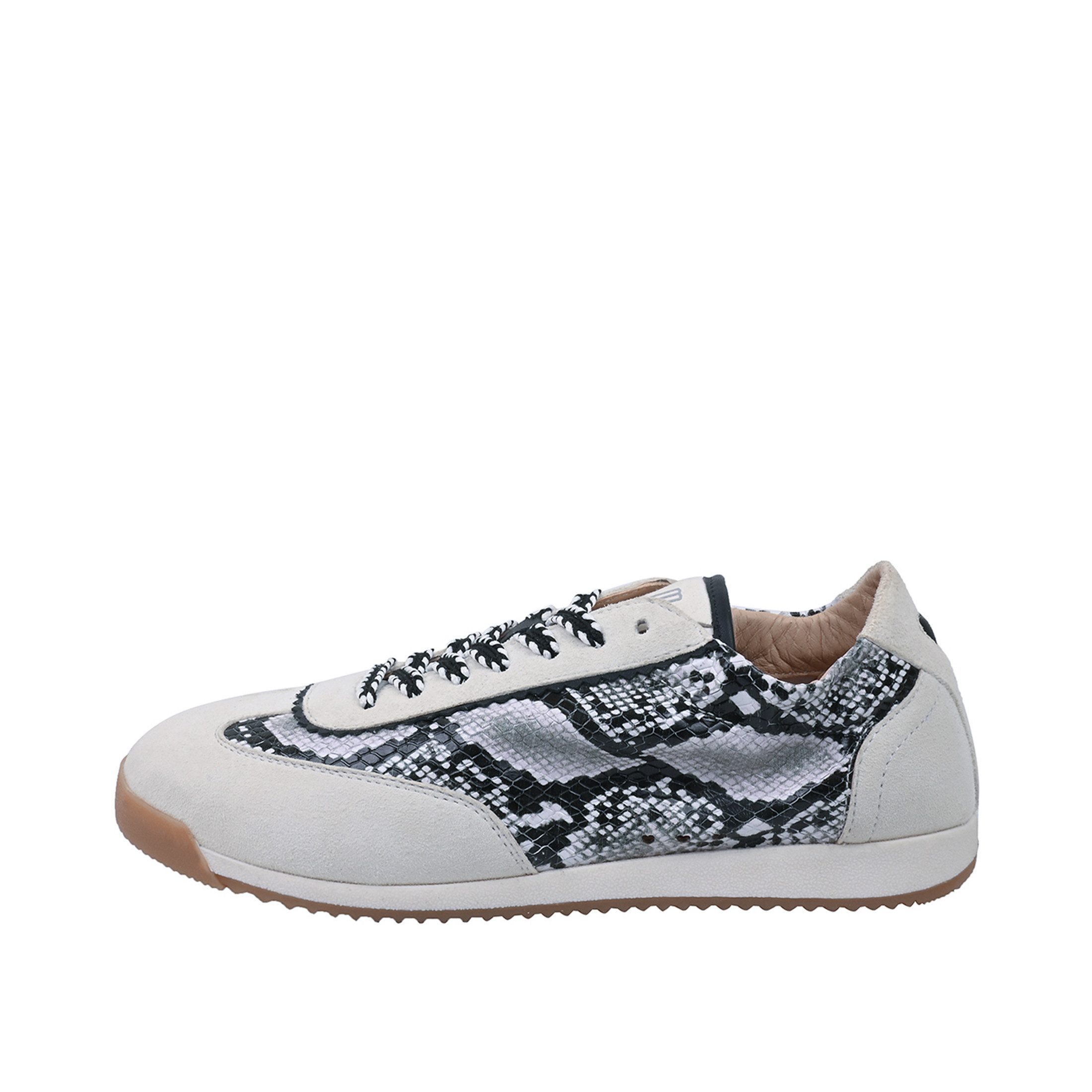 TARA Sneaker