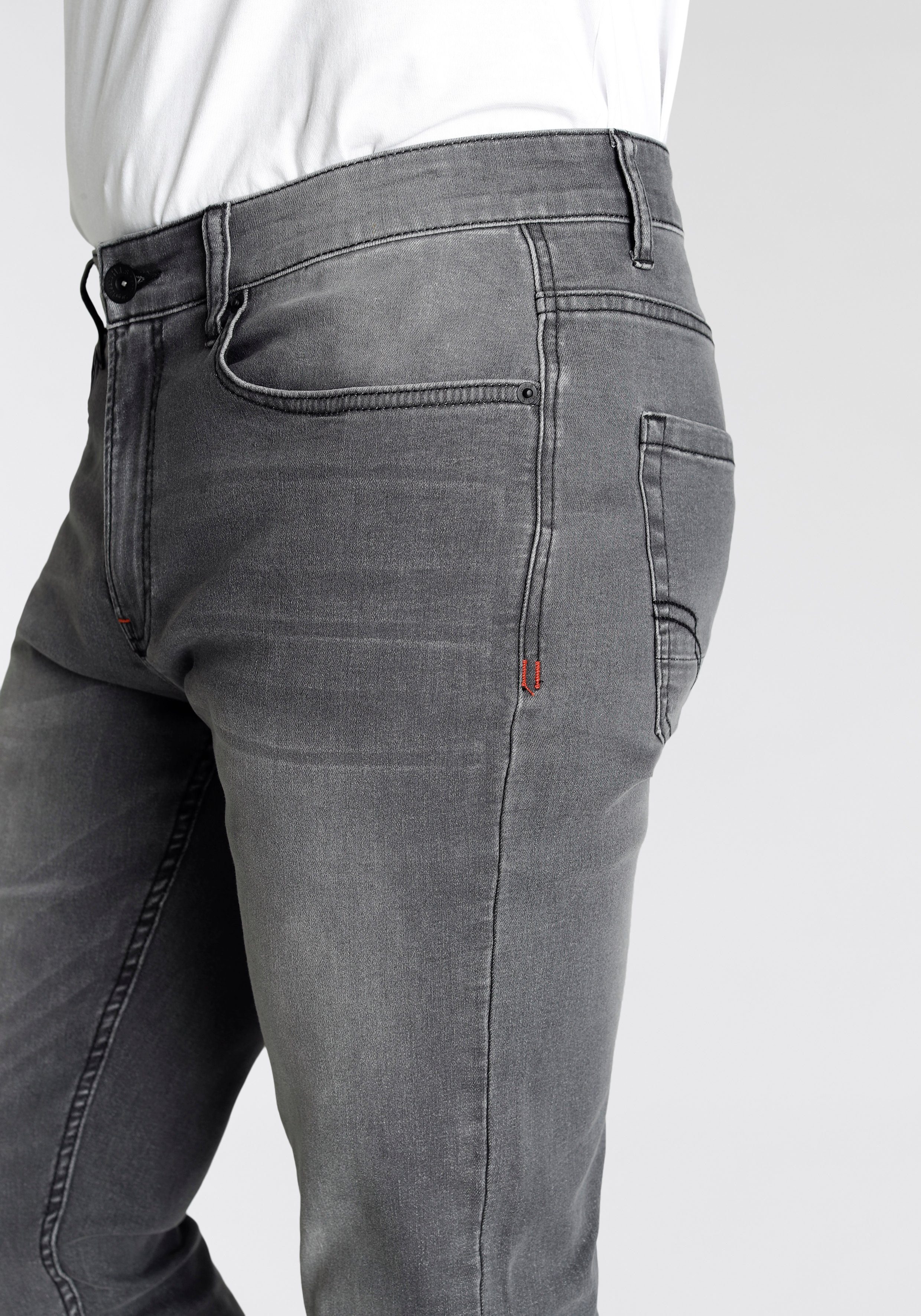 H.I.S Slim-fit-Jeans FLUSH schmale Beinform, mit Used-Effekten, niedrige Leibhöhe – Bild 4 von 5