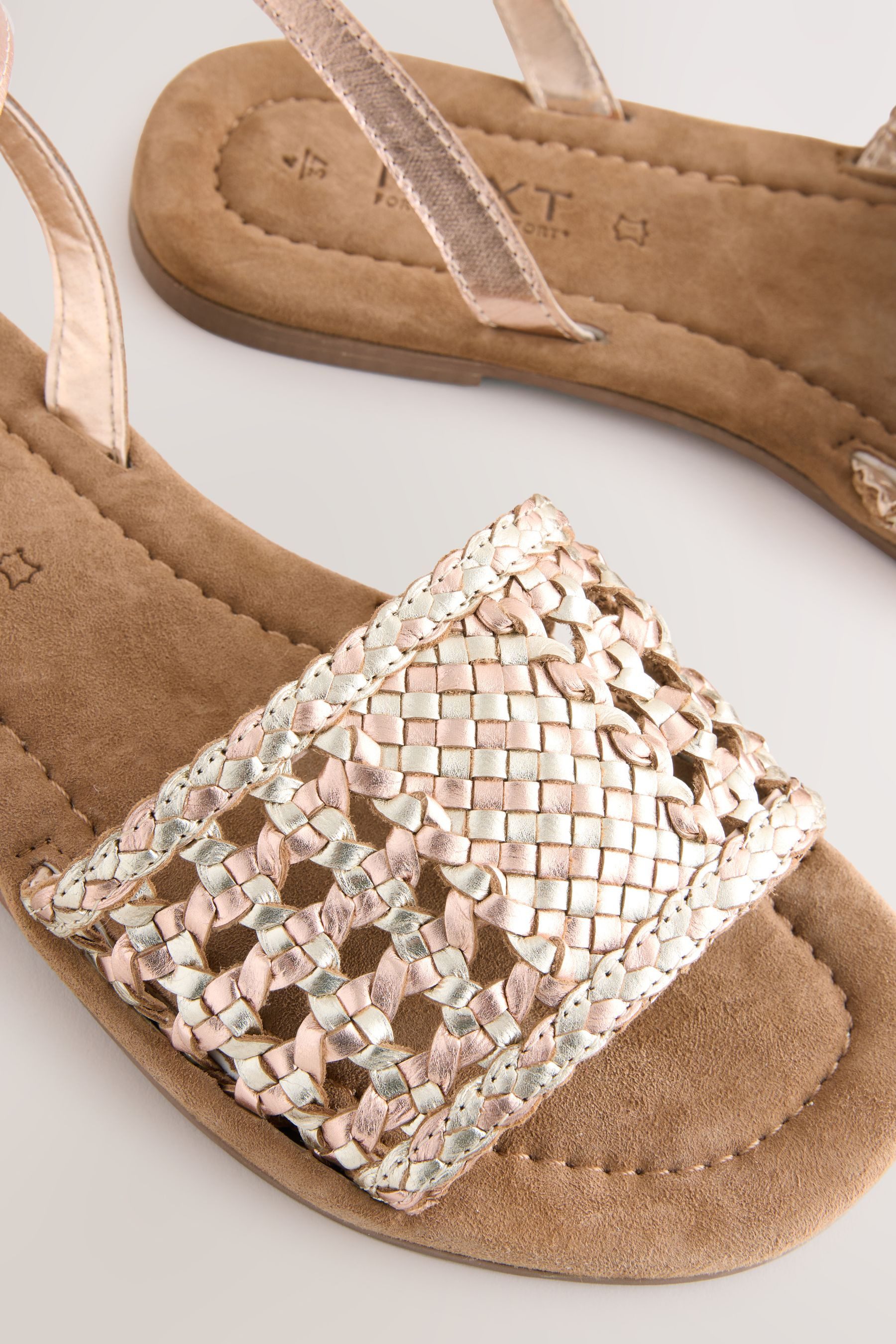Next Forever Comfort® Flache Sandalen in Flechtoptik Sandale (1-tlg) günstig online kaufen