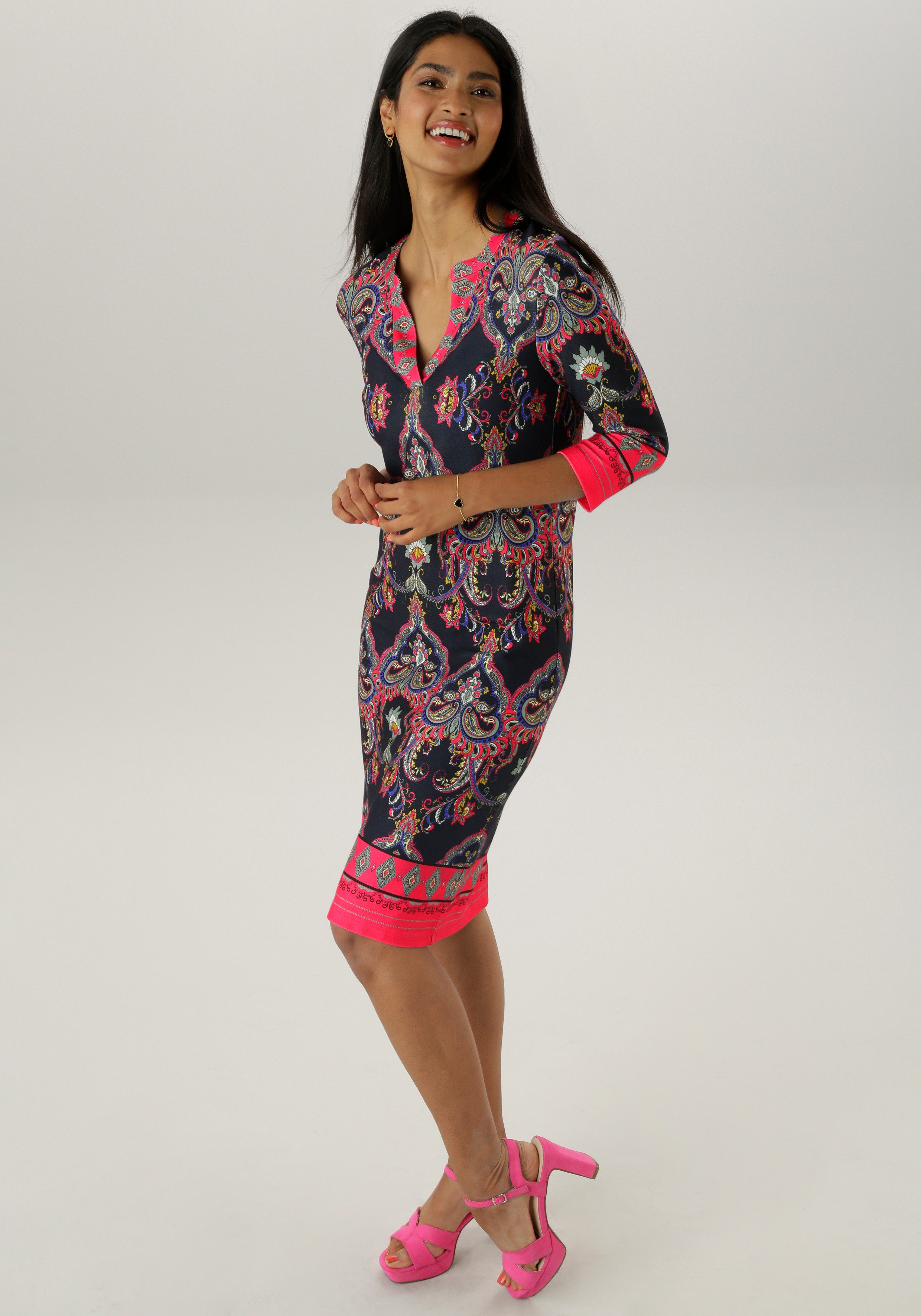 Aniston SELECTED Jerseykleid mit Ornamenten- und Rankendruck Allover günstig online kaufen