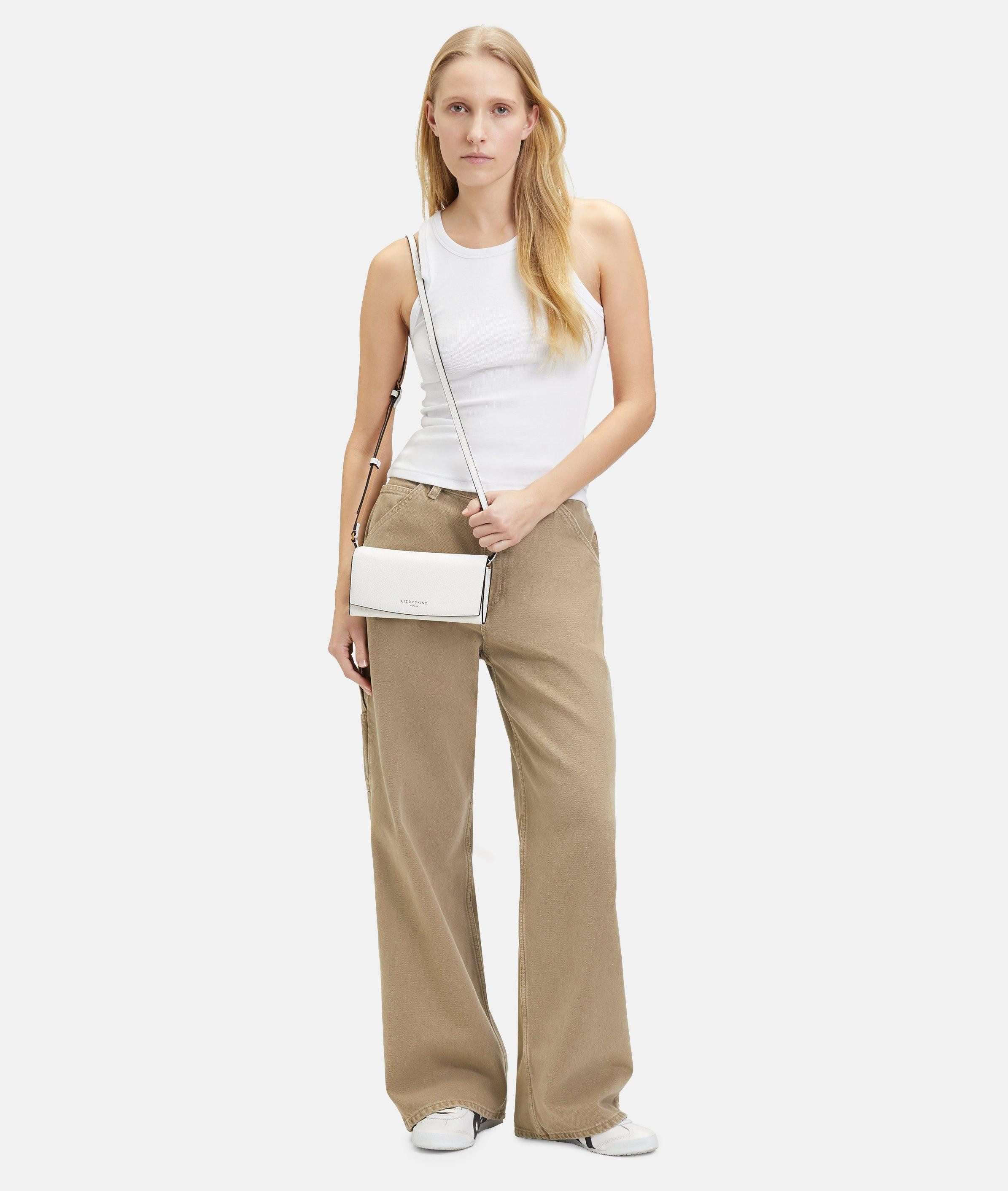 Liebeskind Berlin Umhängetasche Alessa Crossbody XS, Kompakte Tasche aus Rindsleder