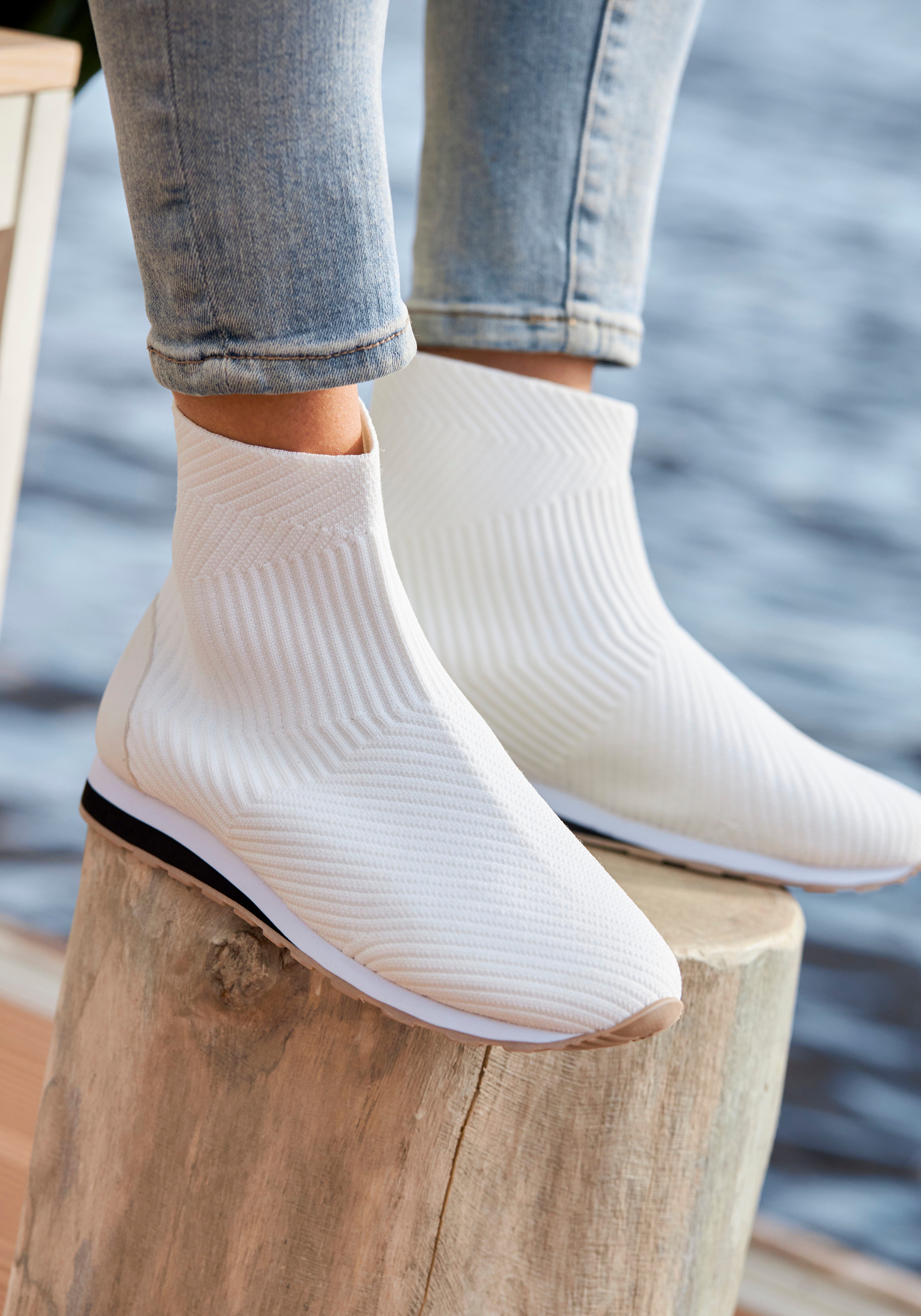 Vivance Sneaker Stiefelette aus elastischem Material, zum Reinschlüpfen VEG günstig online kaufen