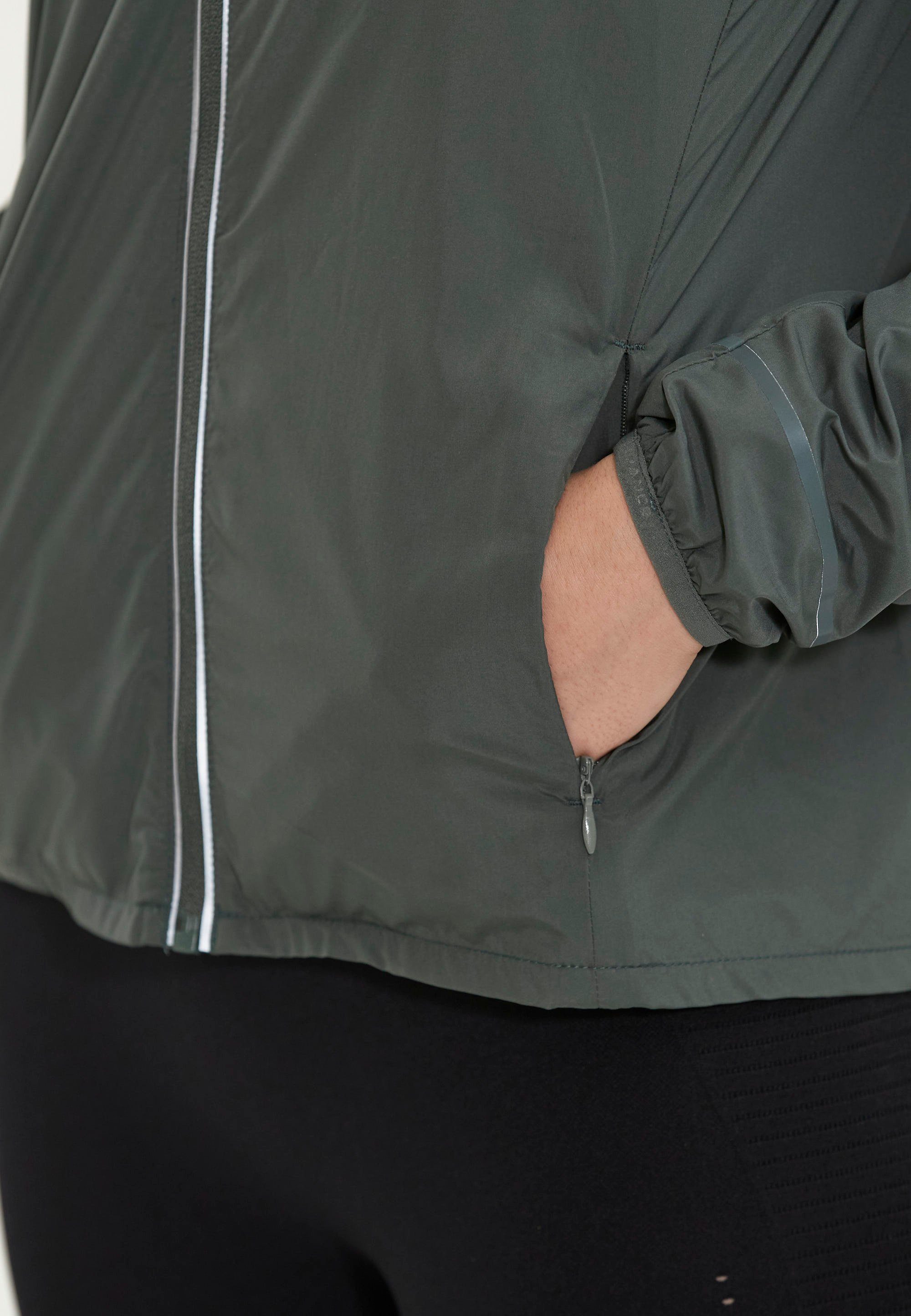 ENDURANCE Shela Atmungsaktivität hoher Laufjacke mit dunkelgrün