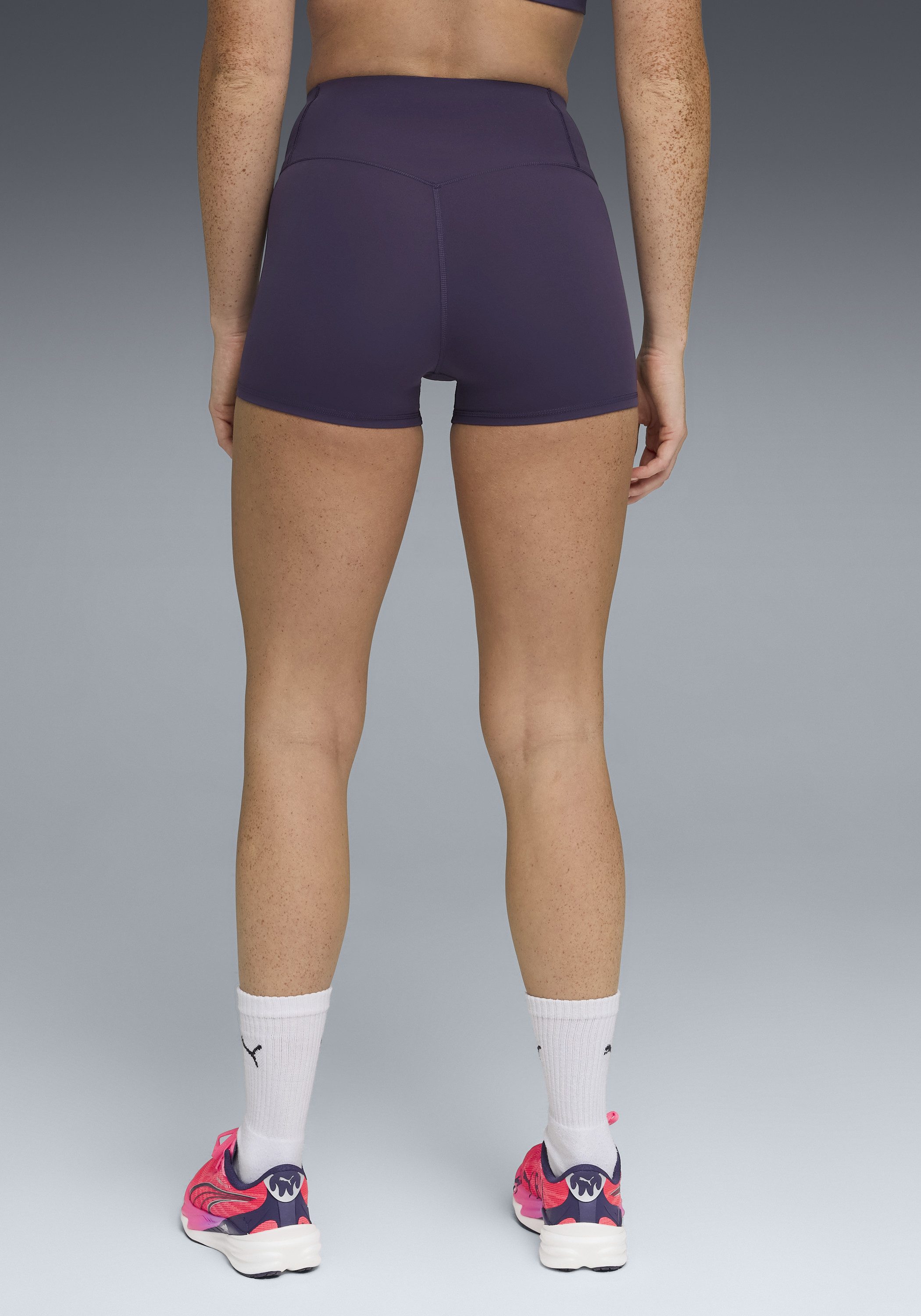 PUMA Trainingsshorts W X HYROX SHAPELUXE 3" TIGHT SHORT mit LYCRA® Adaptiv Faser, schmale Passform, sportlicher Stil
