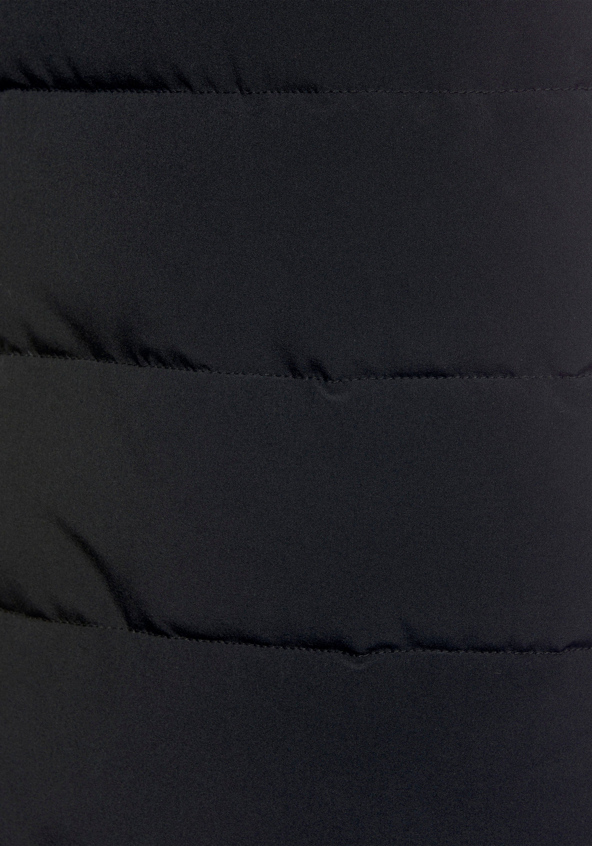 ALPENBLITZ Steppmantel Oslo long auf & nachhaltigem abnehmbarer Kuschel-Kapuze Material) (Jacke Markenprägung black aus mit dem Gürtel Mantel