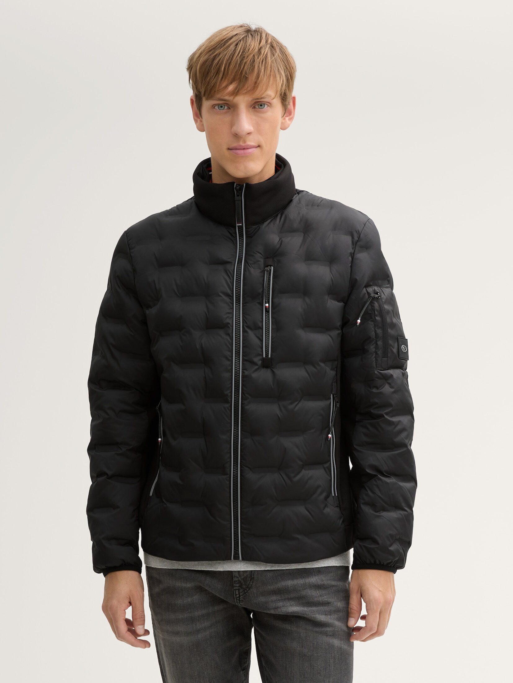 Outdoorjacke Hybrid Lightweight Steppjacke mit Kapuze im Stehkragen