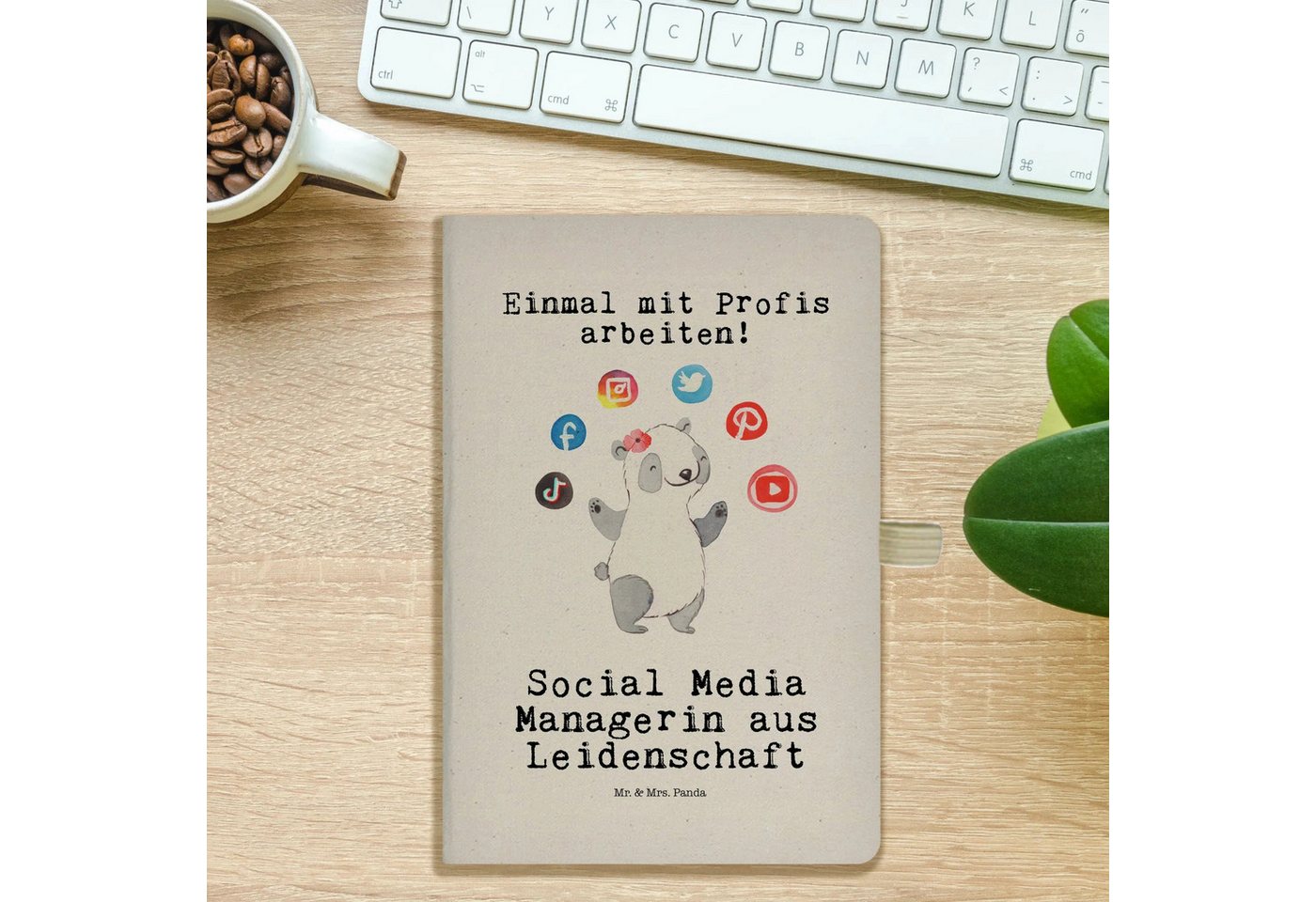 Thumbnail - Mr. & Mrs. Panda Notizbuch Social Media Managerin Leidenschaft - Transparent - Geschenk, A5 Noti Mr. & Mrs. Panda, Flexi...