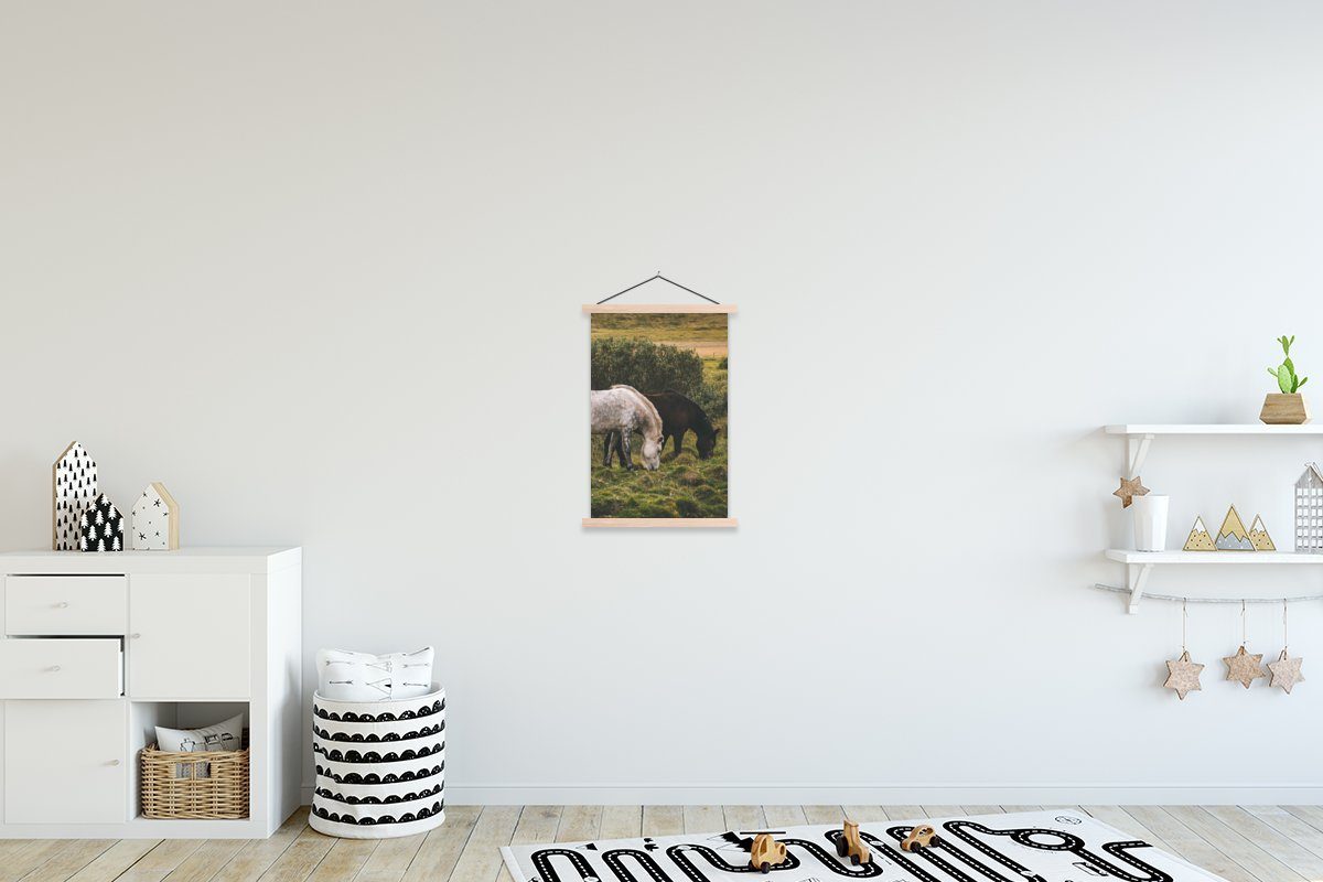 MuchoWow Poster Pferde - Schwarz - Island, (1 St), Posterleiste, Textilposter für Wohnzimmer, Bilderleiste, Magnetisch