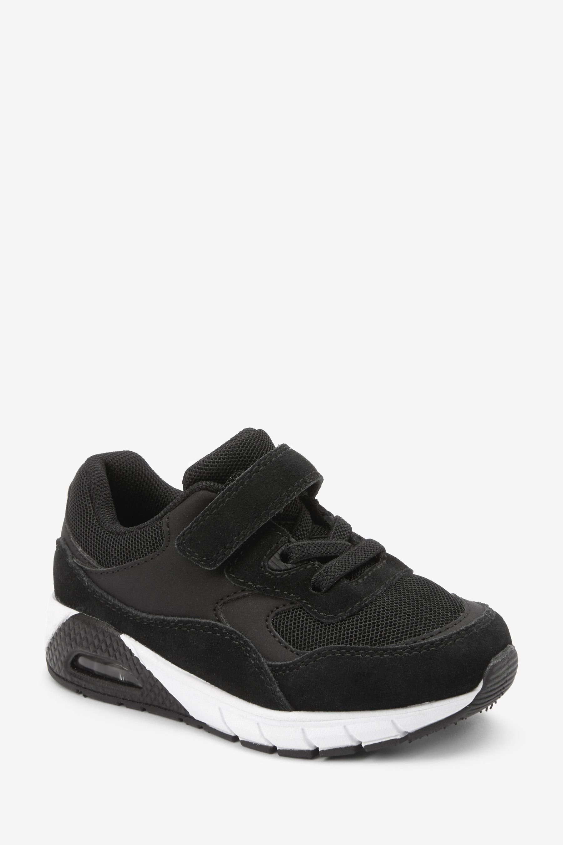 Next Elastischer Sportschuh mit Schnürung Black Sneaker (1-tlg)