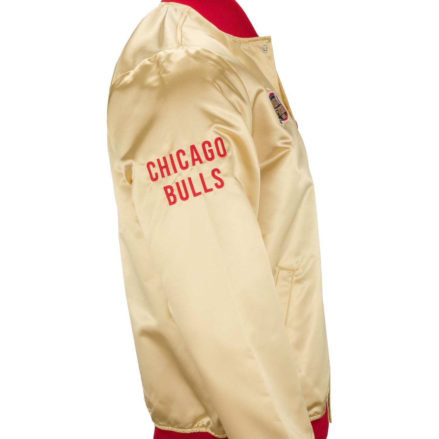 Mitchell & Ness gold Bulls Satin Windbreaker Chicago