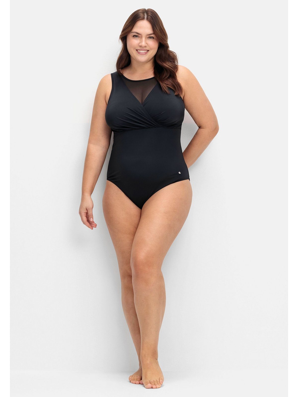 Sheego Badeanzug Große Größen in Wickeloptik, mit Mesh-Einsatz