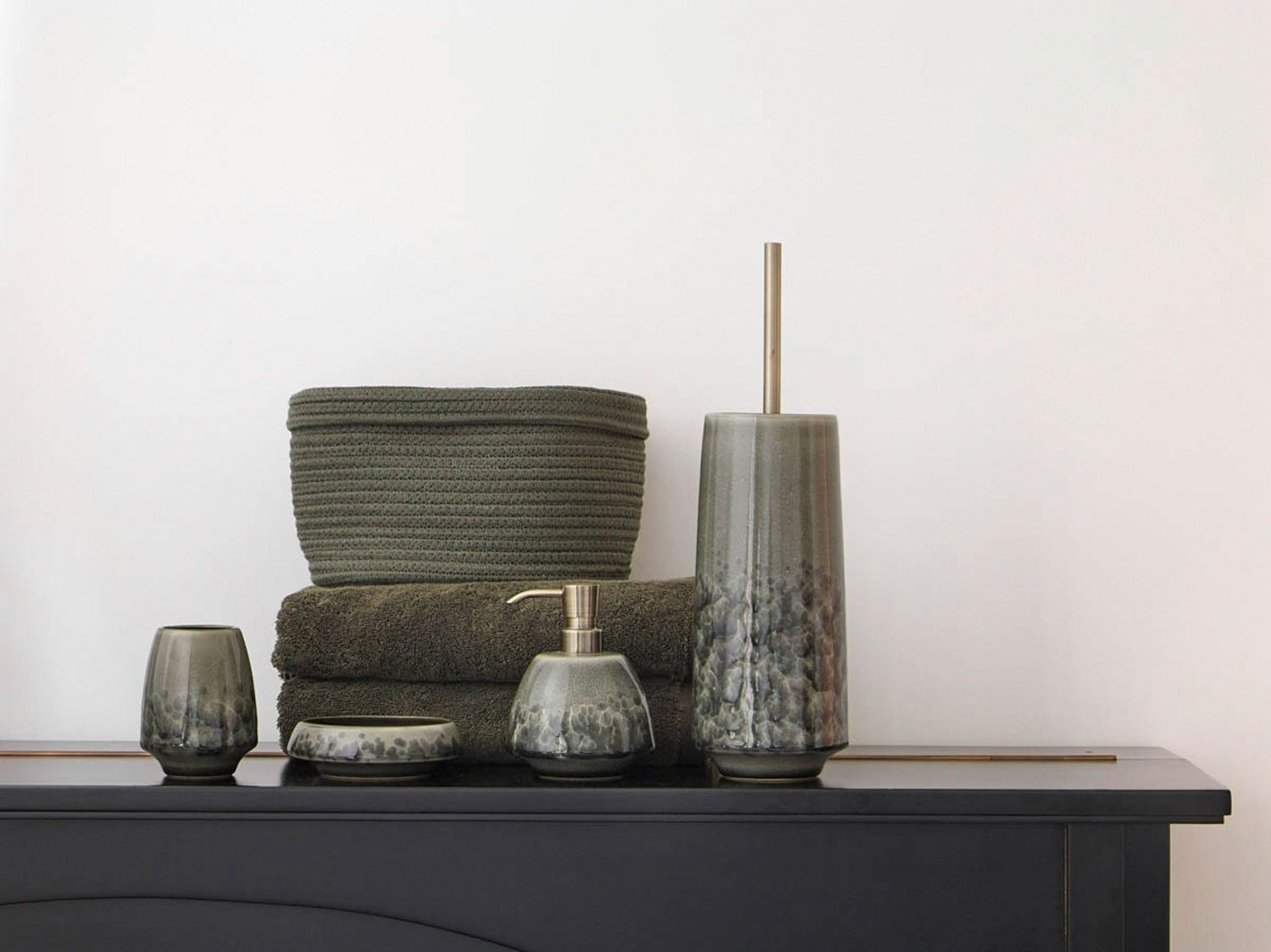 Aquanova WC-Garnitur FIGO, H 39 cm, Grün, Braun, Steingut, glasiert, WC-Bürstenhalter inkl. WC-Bürste+Stiel