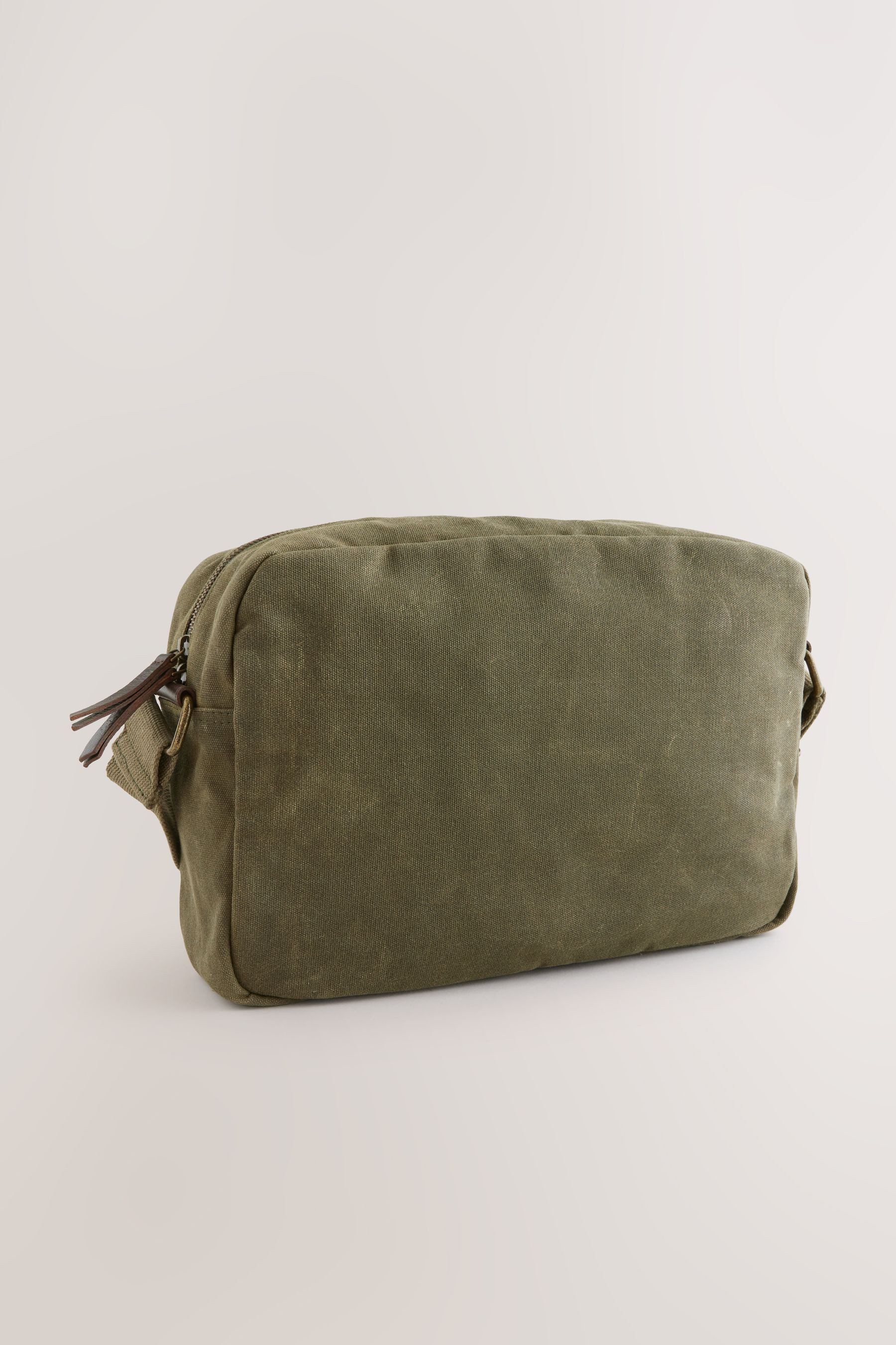 Next Umhängetasche Gewachste Umhängetasche aus Baumwolle (1-tlg) günstig online kaufen