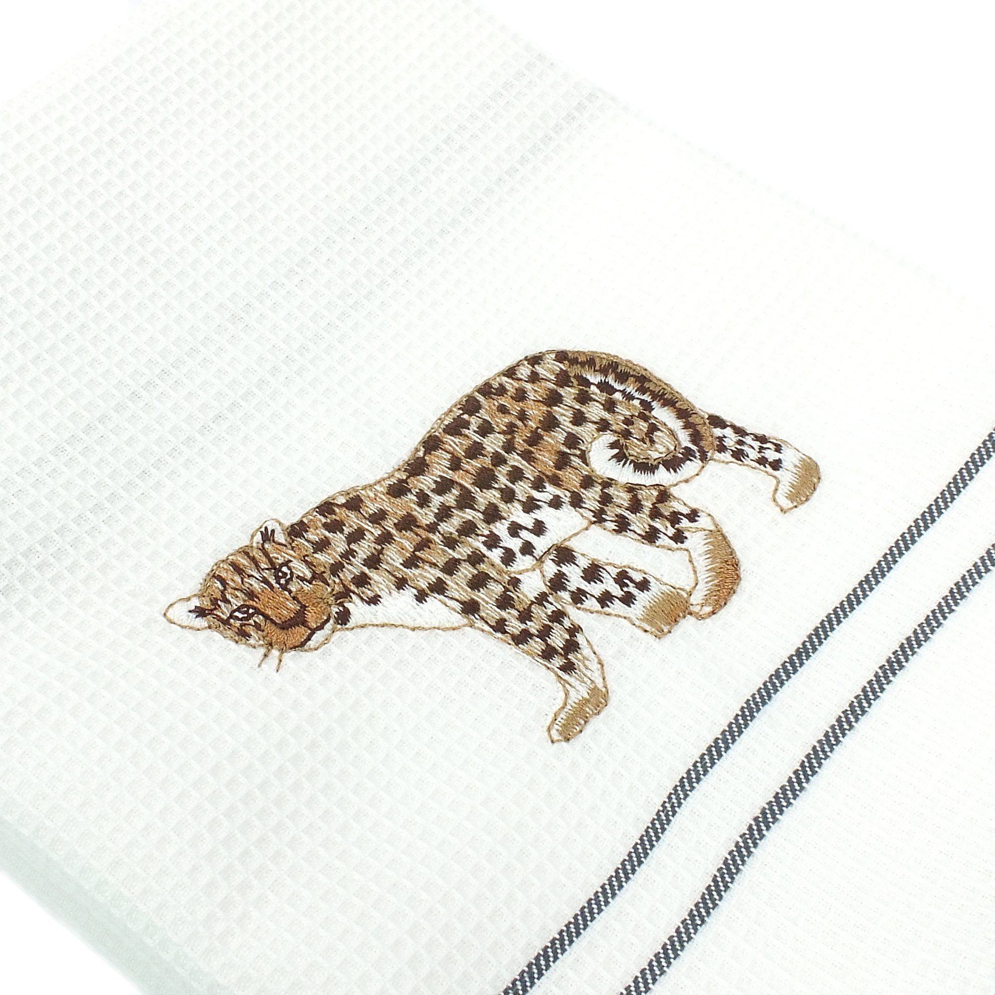 Home ca.50x70cm Embroideries, Leopard Waffelpique 2er (Set, Baumwolle Geschirrtuch Geschirrtücher Pack Lasa 2-tlg), Stickerei
