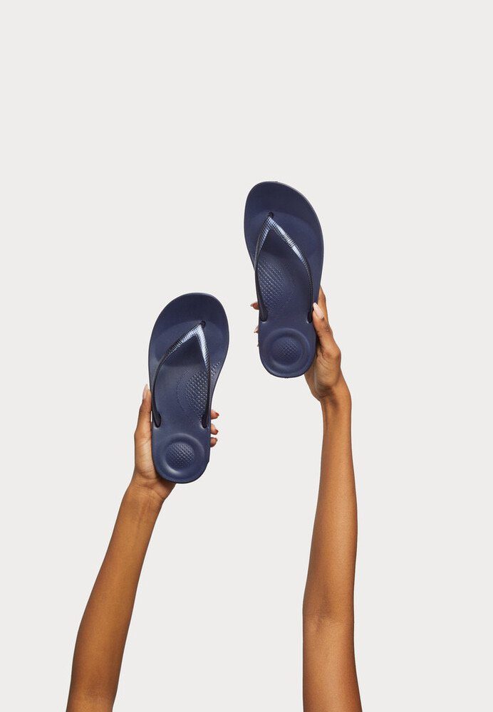 Fitflop IQUSHION Zehentrenner, Keilabsatz, Sommerschuh, Schlappen günstig online kaufen