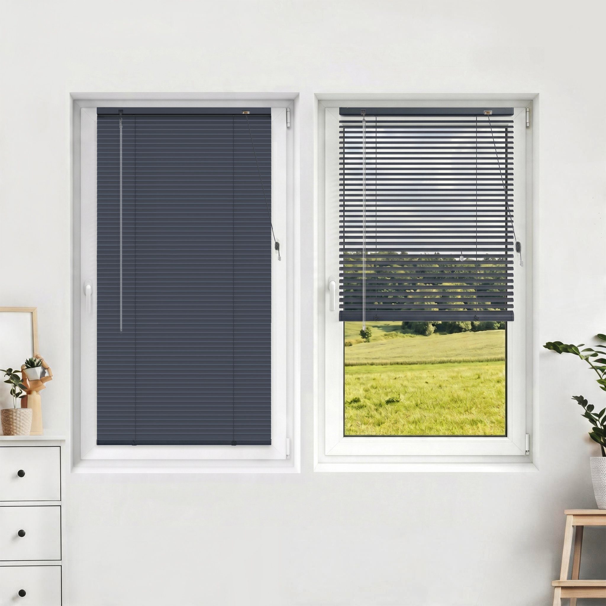 Victoria M. Jalousie LightLess Prime Aluminium-Jalousie 50x130 cm Anthrazitgrau matt, mit Bohren, ohne Bohren, geklemmt oder verschaubt, L Profil 25 mm Lamellen, feuchtigkeitsbeständig, verdunkelnd