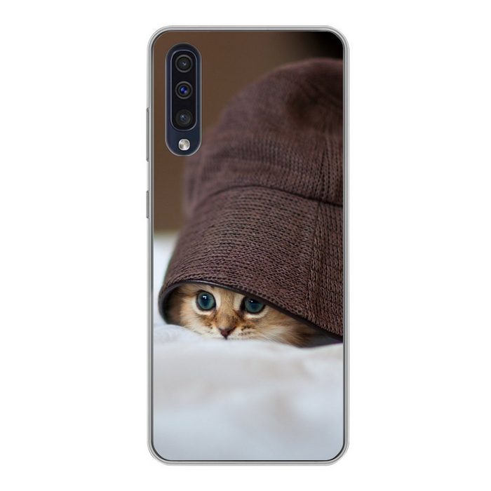 MuchoWow Handyhülle Ein persisches Kätzchen versteckt unter einem Hut Handyhülle Samsung Galaxy A30s Smartphone-Bumper Print Handy