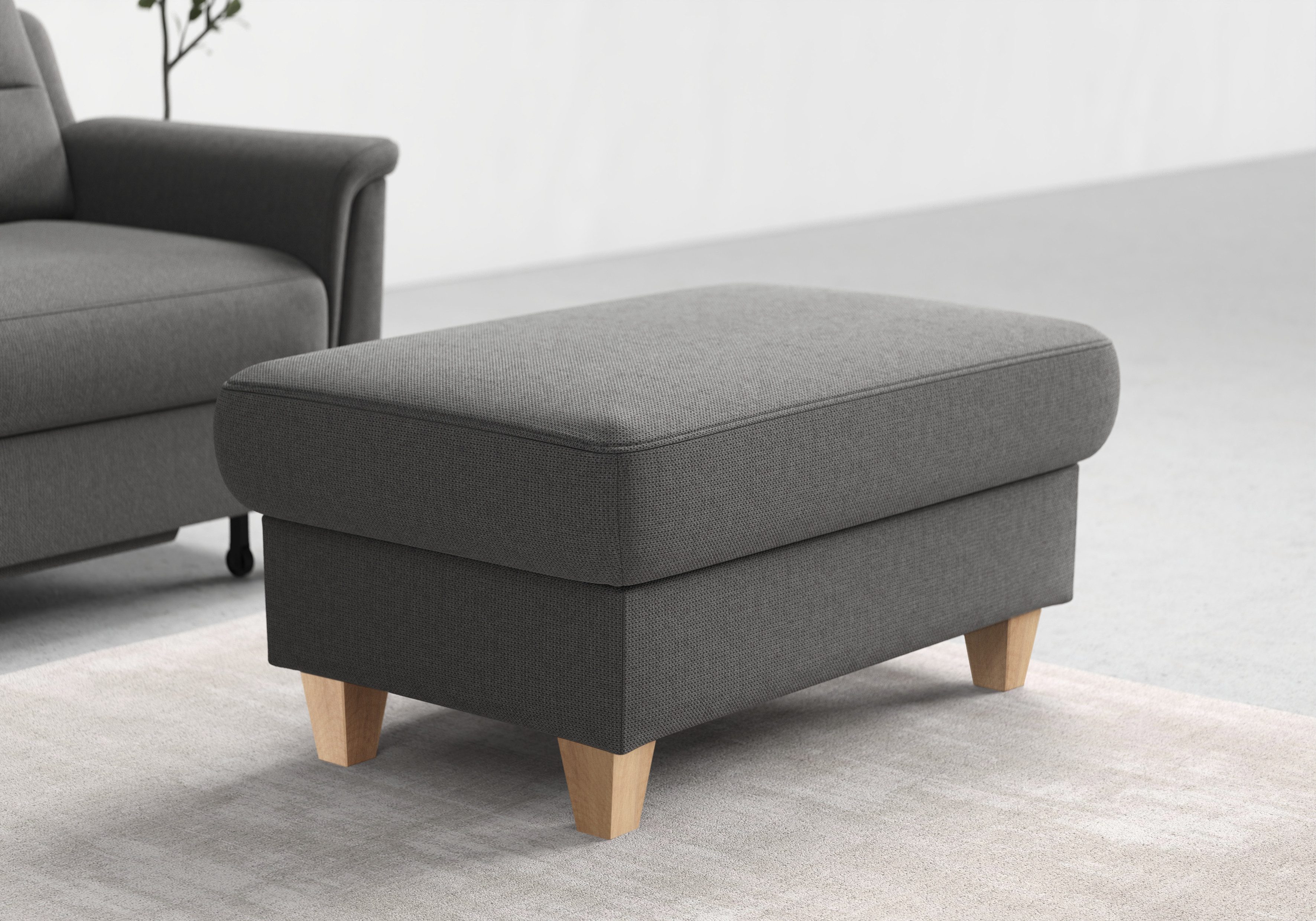 sit&more Stauraumhocker Farö, mit Stauraum und Federkern und naturfarbenen Füßen