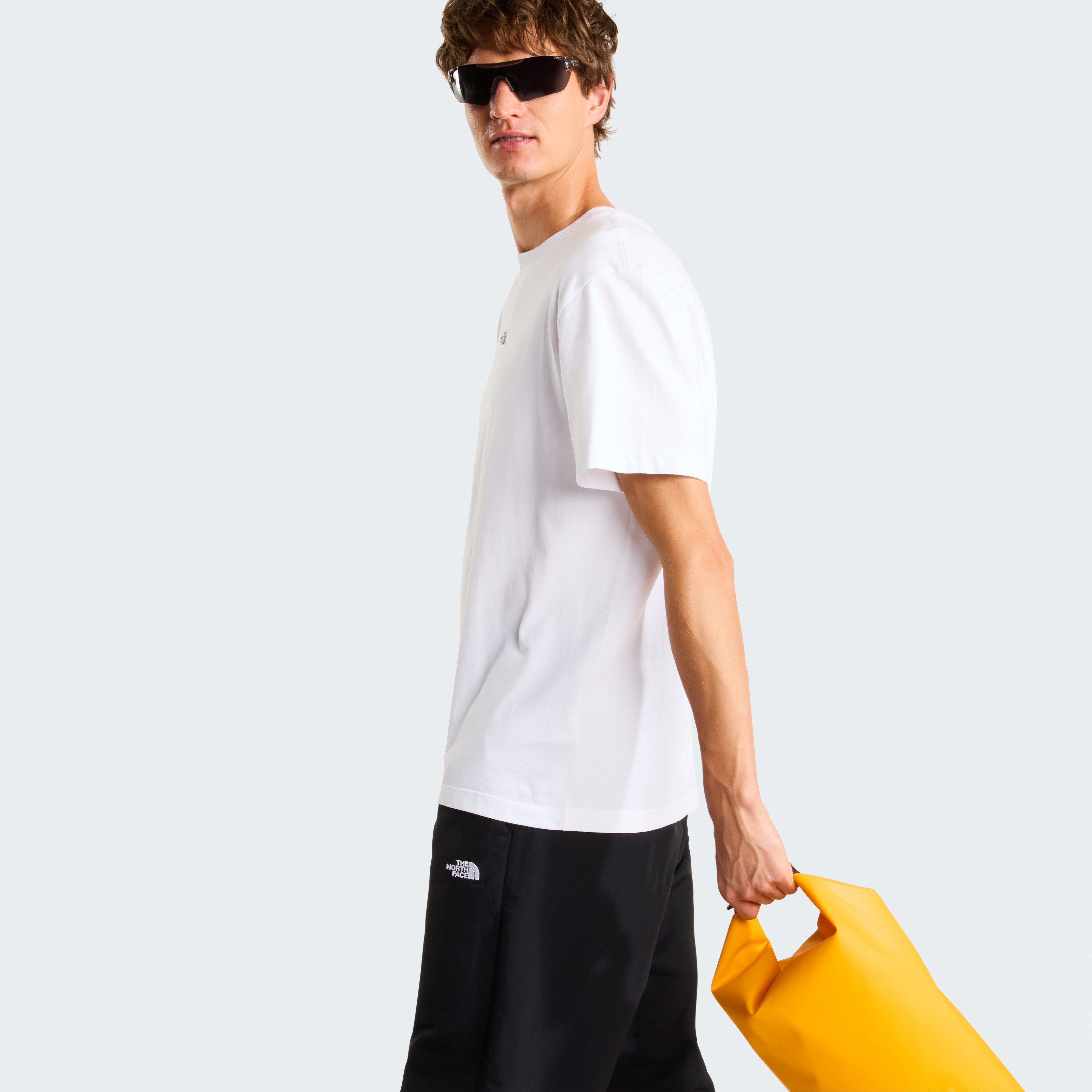 The North Face T-Shirt M ESSENTIAL CENTER LOGO RELAXED SHORT SLEEVE TEE lockere Passform, Kurzarm, für Sportmode und Outdoormode – Bild 2 von 5