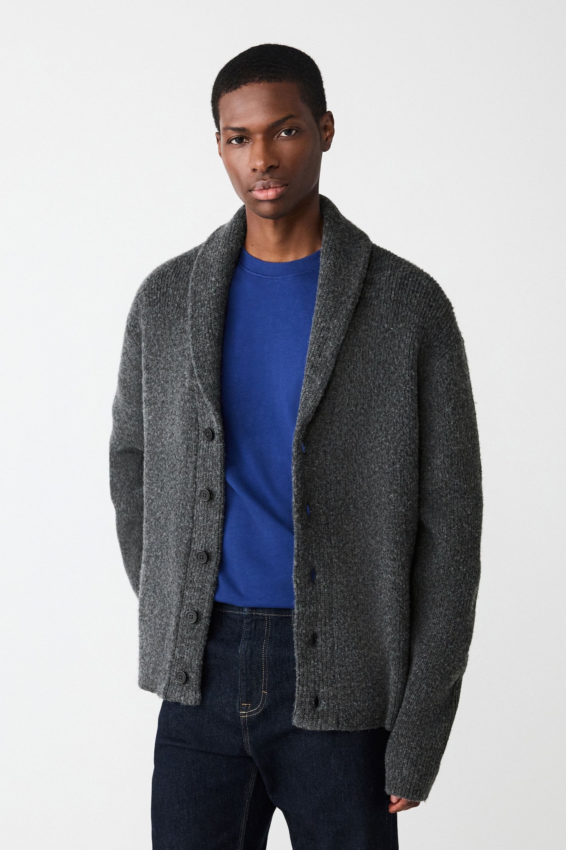 Next Strickjacke Relaxed Fit Strickjacke mit Schalkragen (1-tlg)
