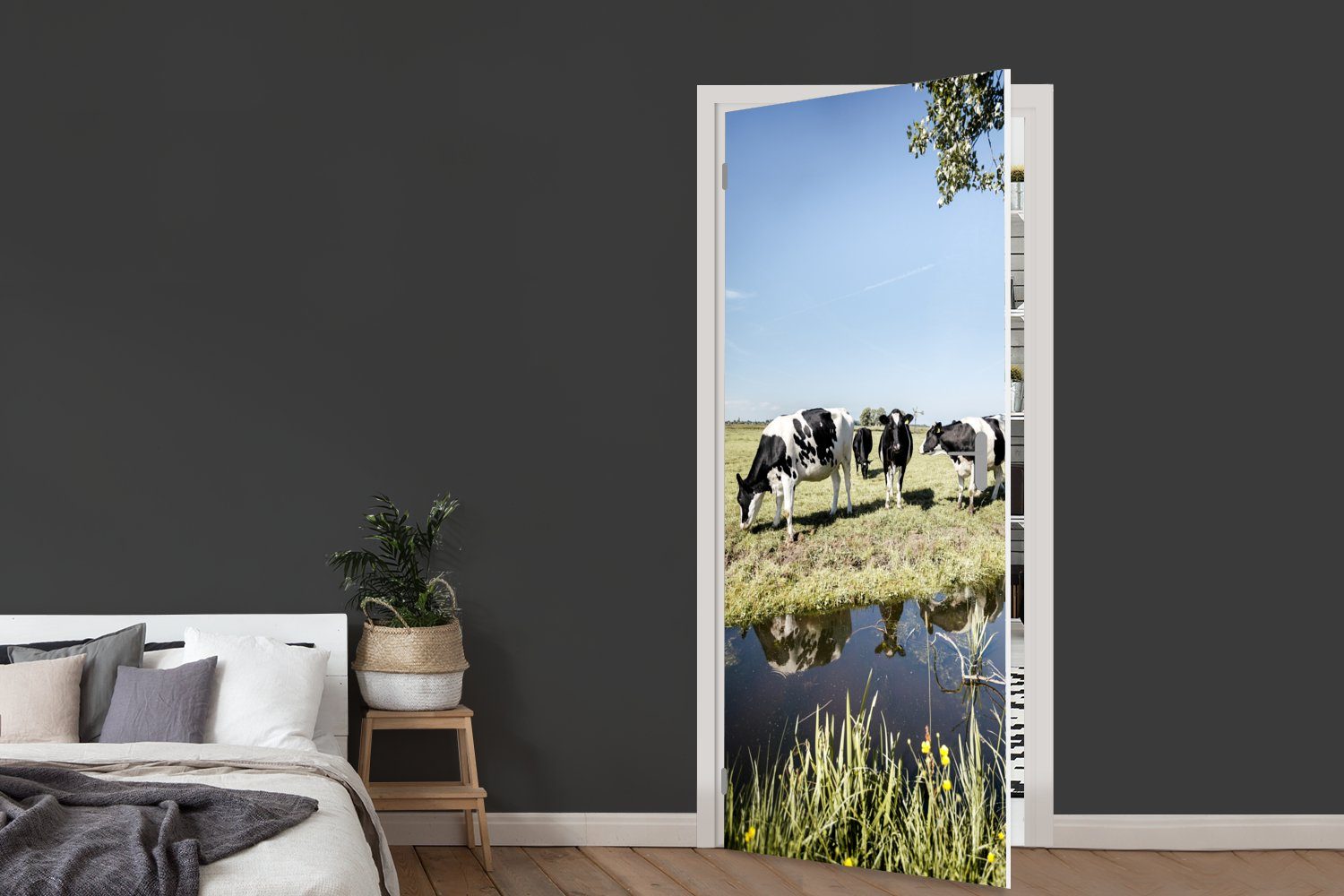 MuchoWow Türtapete Wasser Fototapete - (1 75x205 Spiegelung, St), Türaufkleber, bedruckt, Kühe für Tür, Matt, cm 