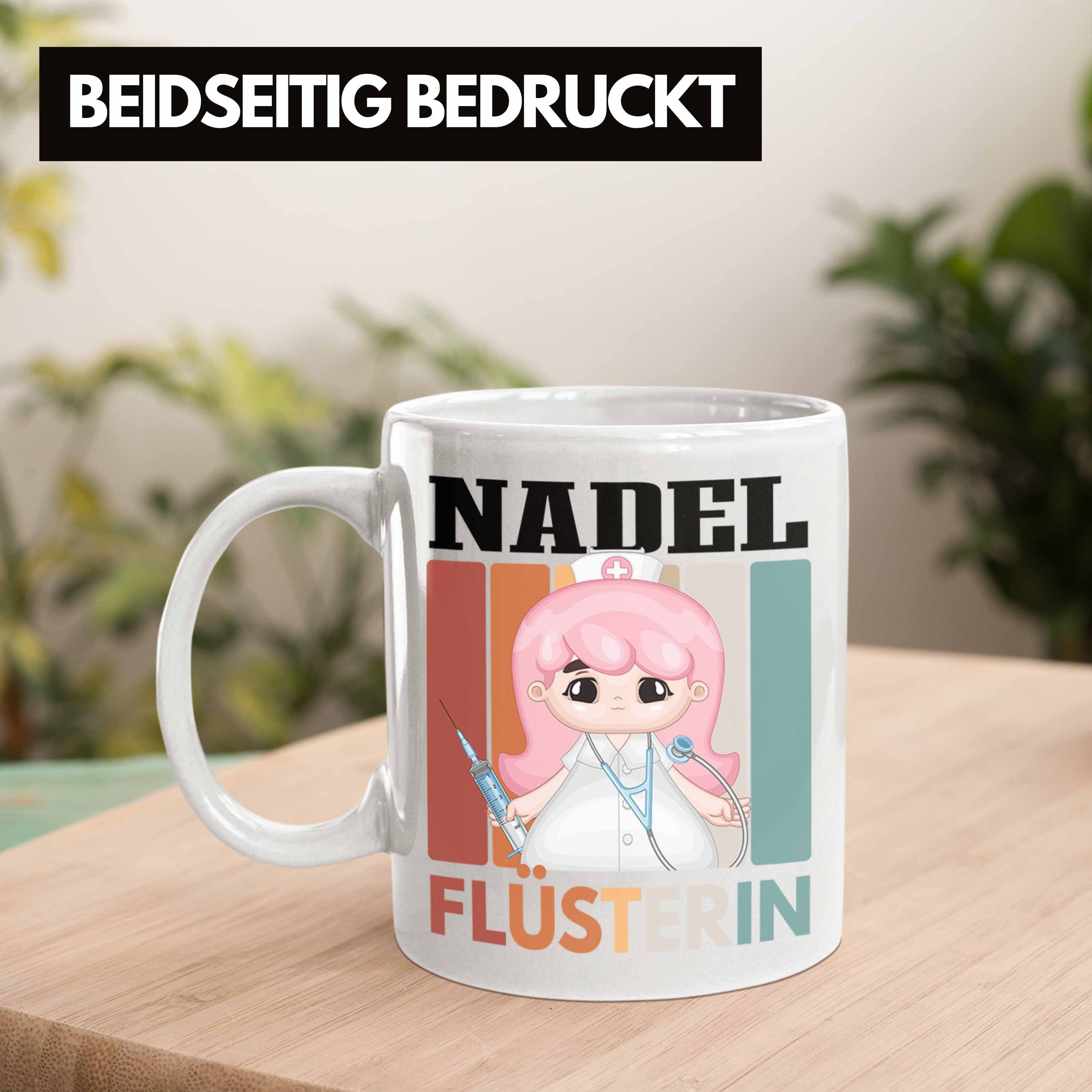 Trendation Tasse Trendation G Tasse - Flüsterin Weiss Nadel Geschenk Lustige Krankenschwester