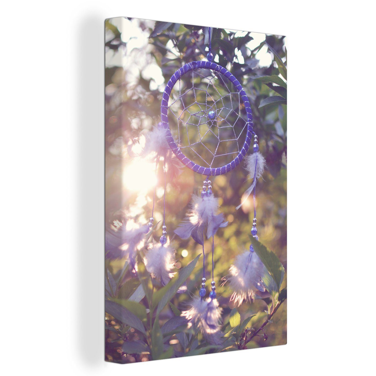 OneMillionCanvasses® Leinwandbild Ein lila Traumfänger in einem Baum, (1 St), Leinwandbild fertig bespannt inkl. Zackenaufhänger, Gemälde, 20x30 cm