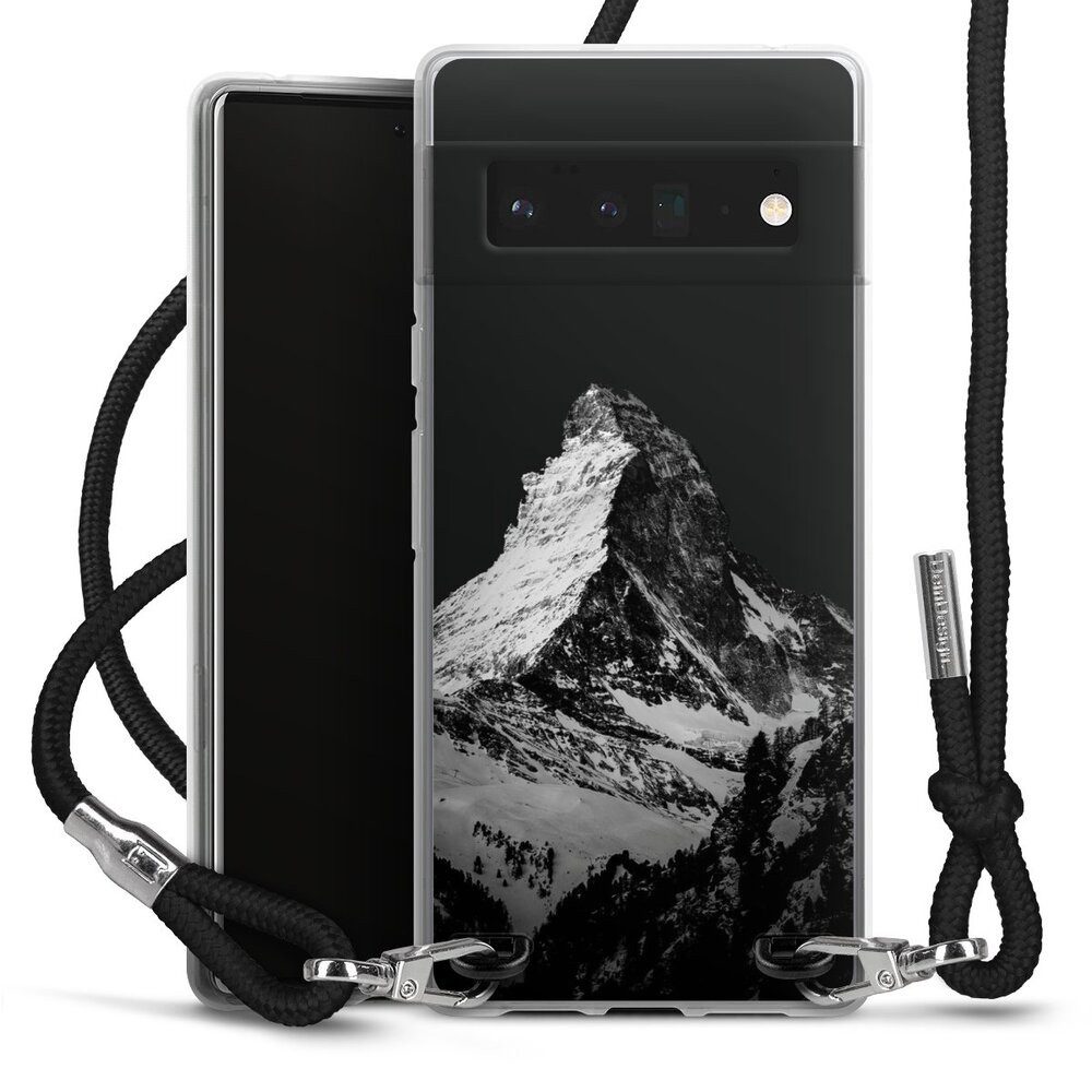 DeinDesign Handyhülle Berg Schnee Alpspitze Snow Capped Mountains Grayscale, Google Pixel 6 Pro Handykette Hülle mit Band Case zum Umhängen