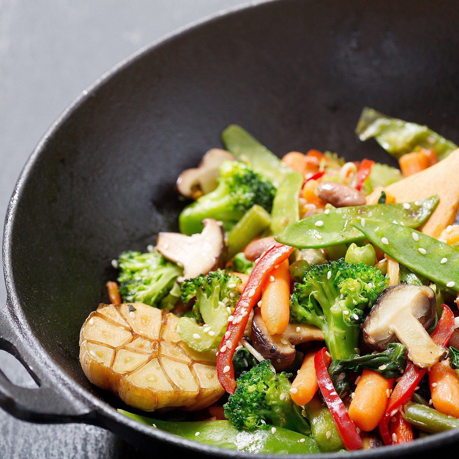 kela Wok Asia, transparente Emaille, nährstoffschonend, Induktionsgeeignet, Holzzange