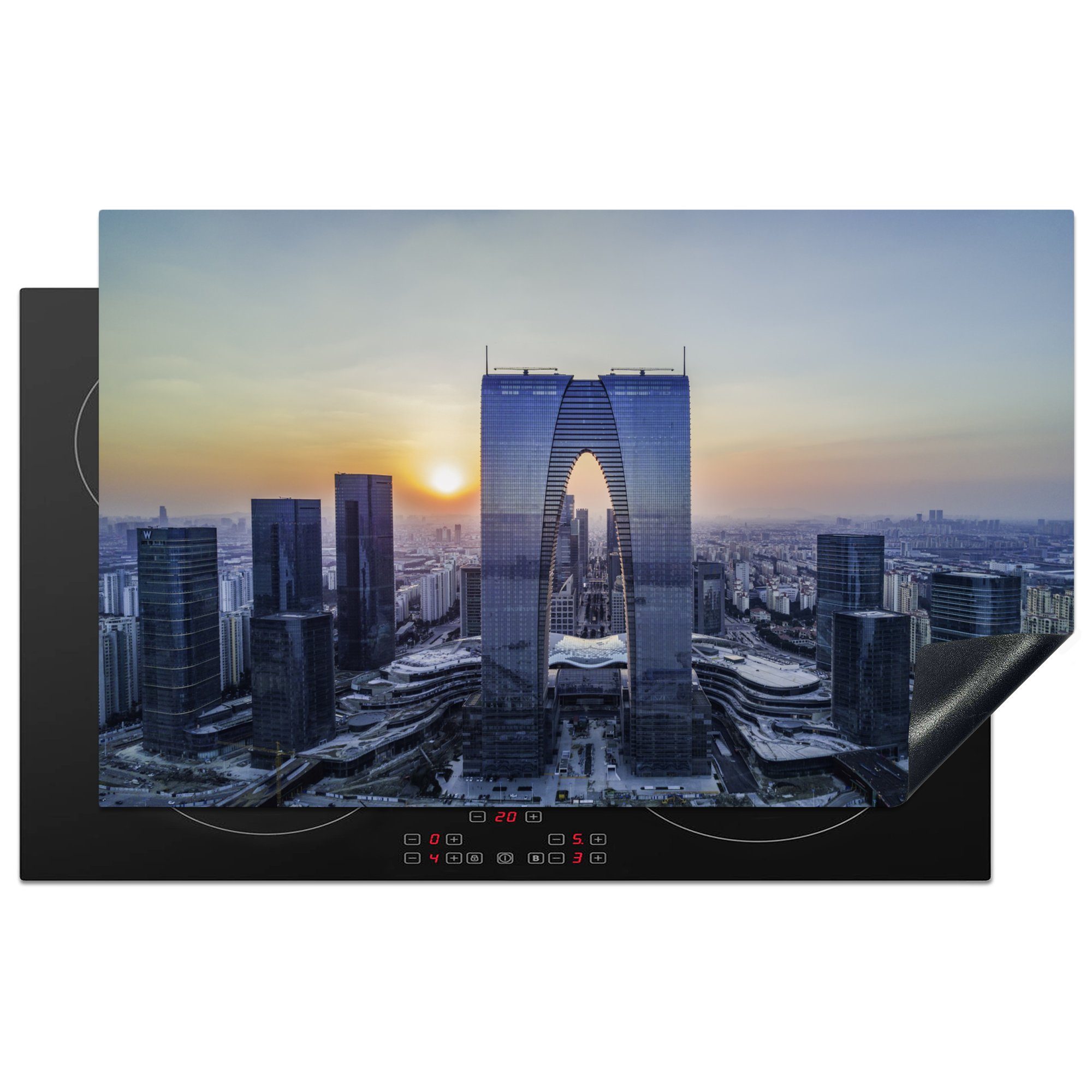 MuchoWow Herdblende-/Abdeckplatte Sonnenuntergang hinter der Skyline von Suzhou in China, Vinyl, (1 tlg), 83x51 cm, Ceranfeldabdeckung, Arbeitsplatte für küche