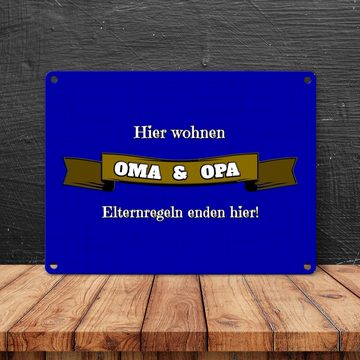 speecheese Metallschild Metallschild in 15x20 cm Hier wohnen Oma & Opa mit Stoffoptik blau