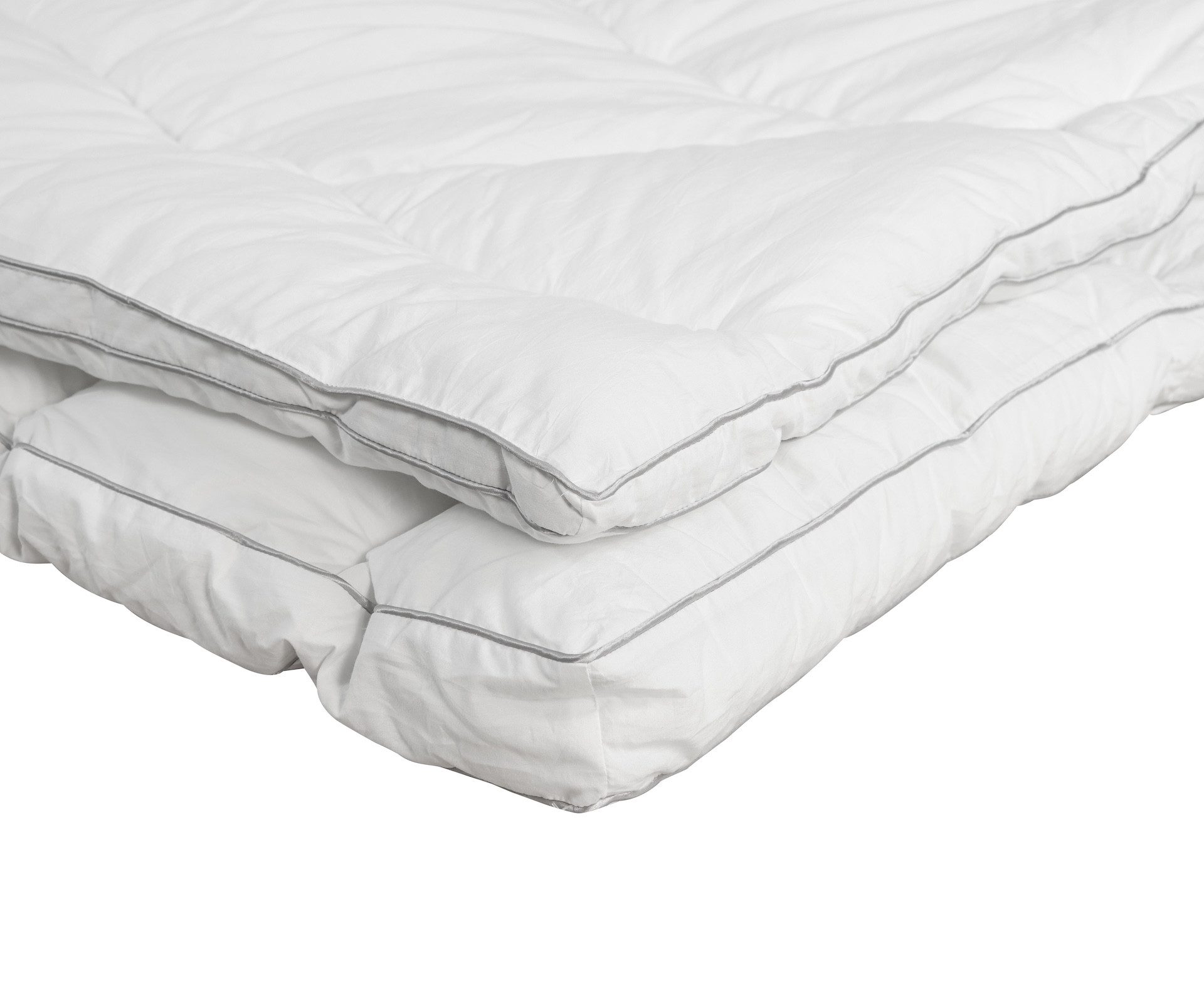 Beco Kunstfaserbettdecke BeCo Happy Feet Bettdecke für warme Füße, Füllung: Füllung aus bauschiger Klimafaser mit exzellente klimatischen Eigenschaften, Bezug: Bezug aus einem feinem Perkal (50% Tencel / 50% Baumwolle), besonders hochwertig gewebt, Allrounder Bettdecke flexibel einsetzbar