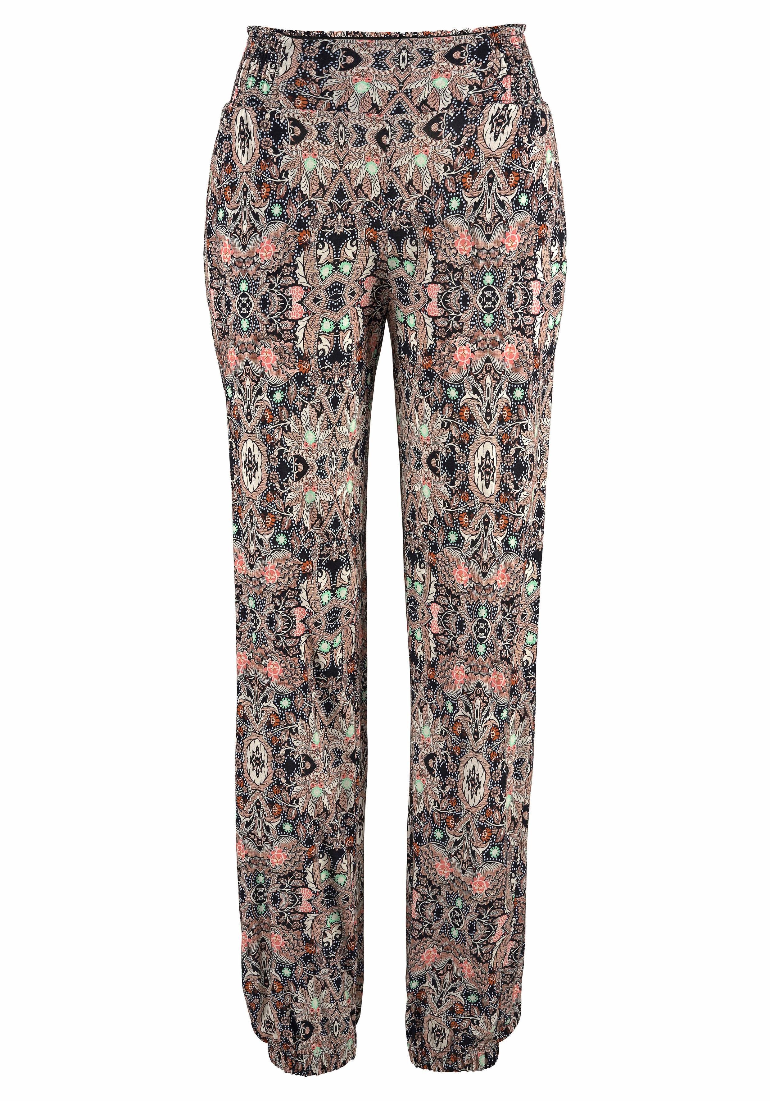 s.Oliver Strandhose aus leichtem Jersey, Schlupfhose mit Alloverprint und Taschen, Stoffhose, leichte Sommerhose, elastisch – Bild 2 von 5